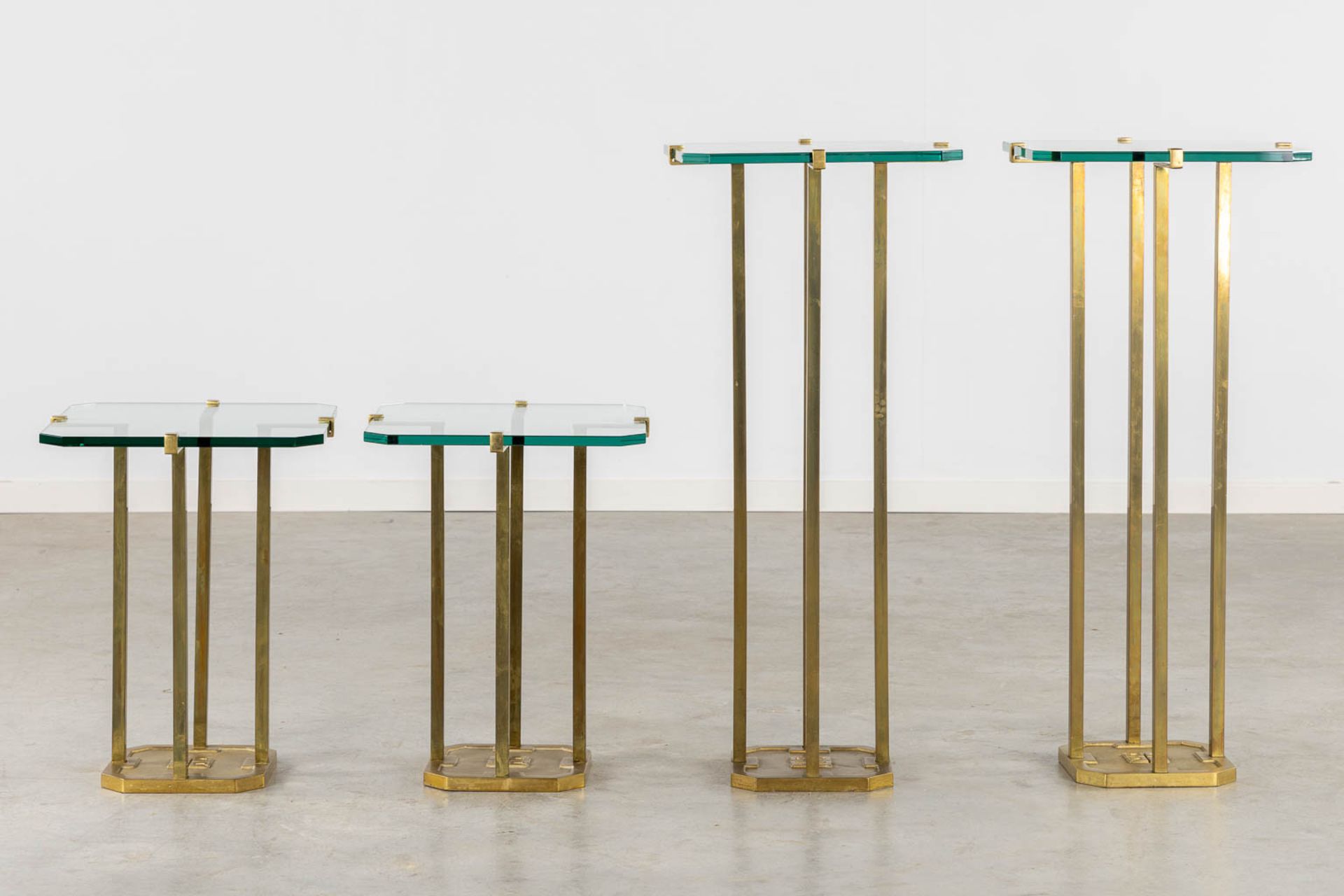 Peter GHYCZY (1940) 'Four Side Tables' bronze and glass. (L:41 x W:41 x H:93 cm) - Image 4 of 12