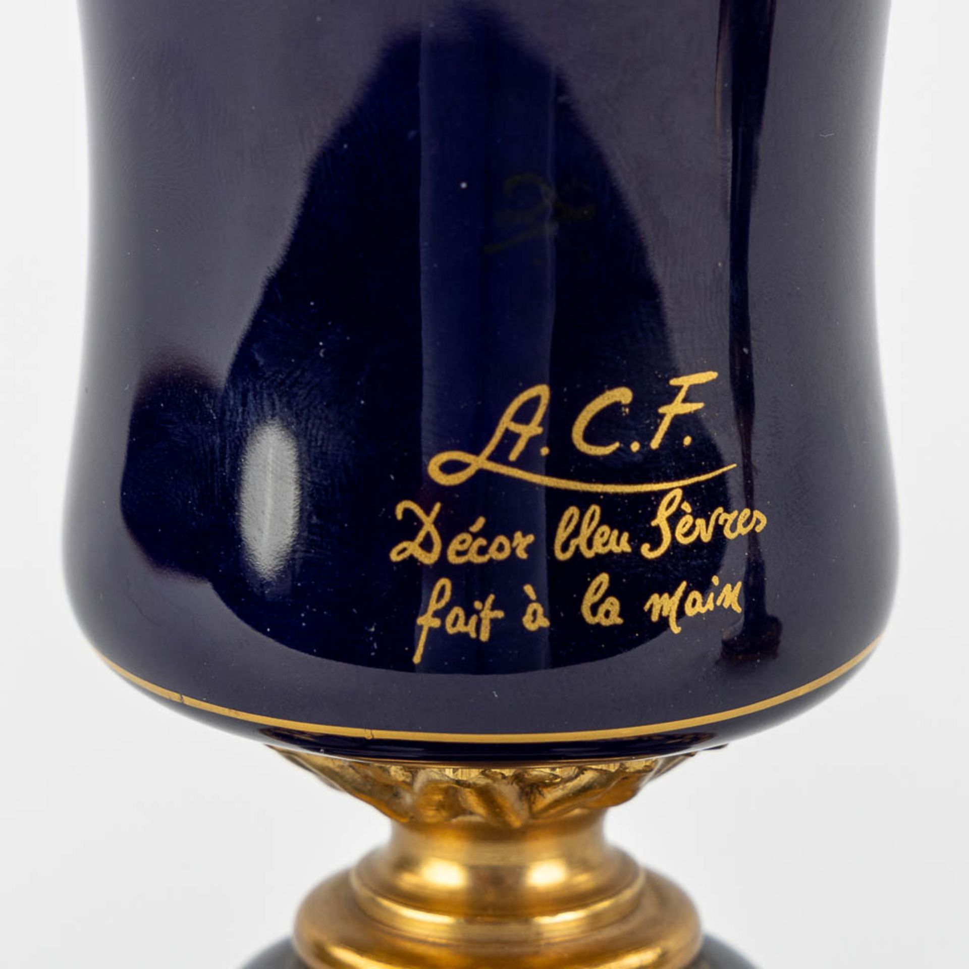 A.C.F. Sèvres, 4 items, cobalt-blue and bronze mounted porcelain. (L:29,5 x W:41 x H:26 cm) - Image 27 of 27