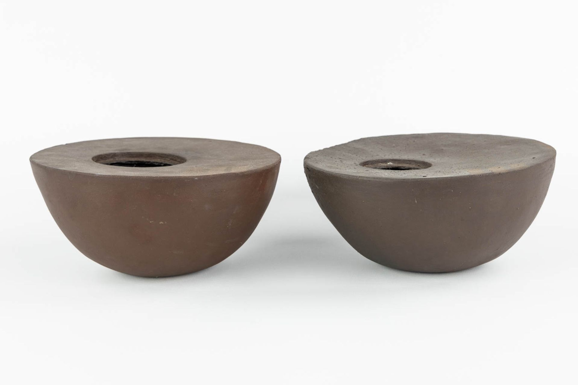 Tjok DESSAUVAGE (1948) '2 sculptures' glazed ceramics. (H:9 x D:19,5 cm) - Image 4 of 11