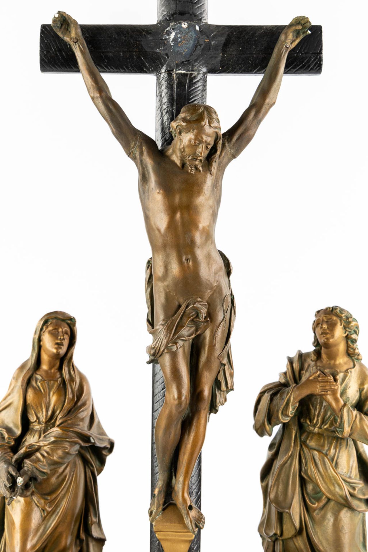 A large crucifix with a 3-piece golgotha, Veil of Veronica, patinated white clay. Circa 1900. (L:16 - Image 8 of 18
