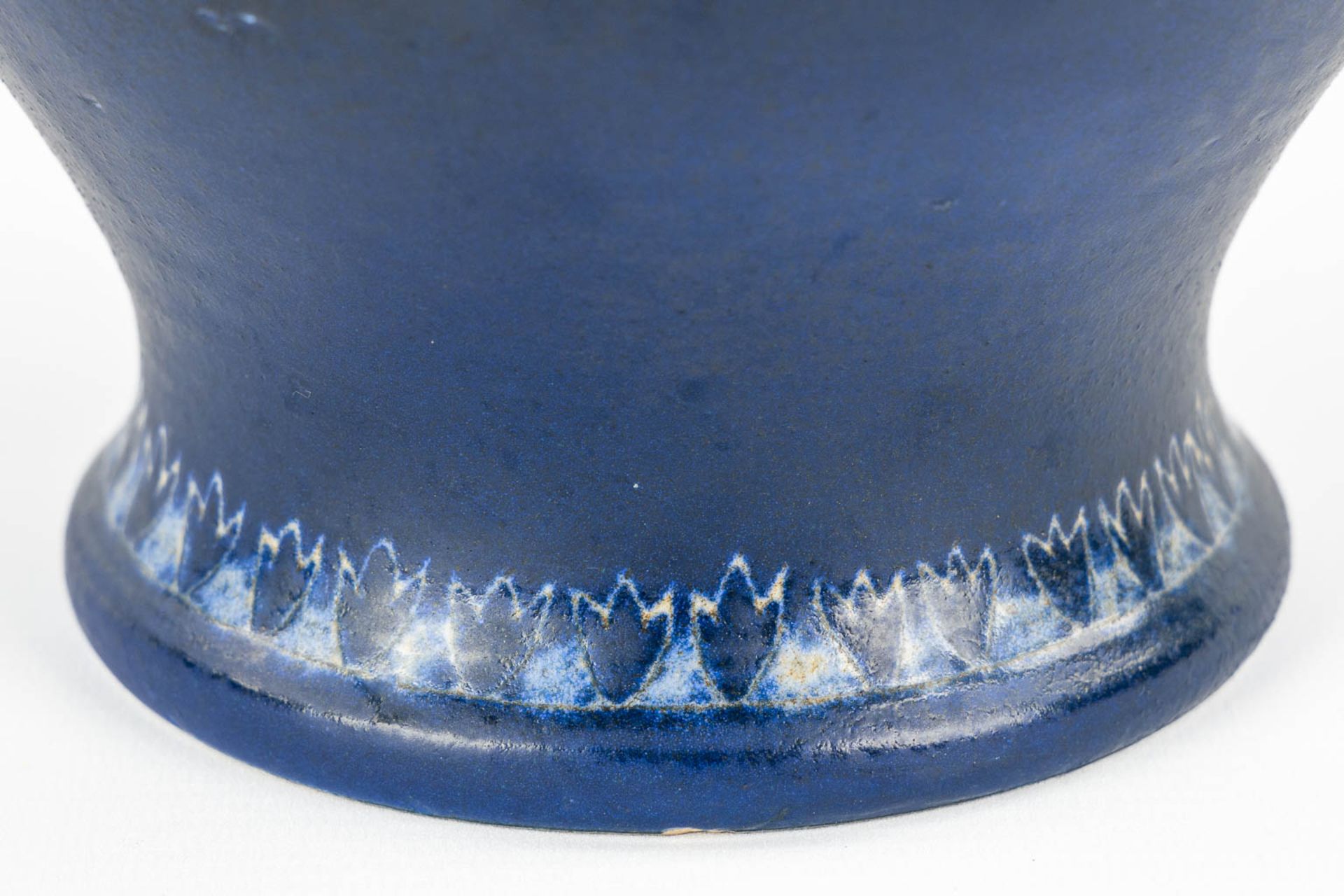 A vase with blue glaze, glazed ceramics for Perignem. From the early periods. (H:31,5 x D:18 cm) - Image 11 of 11