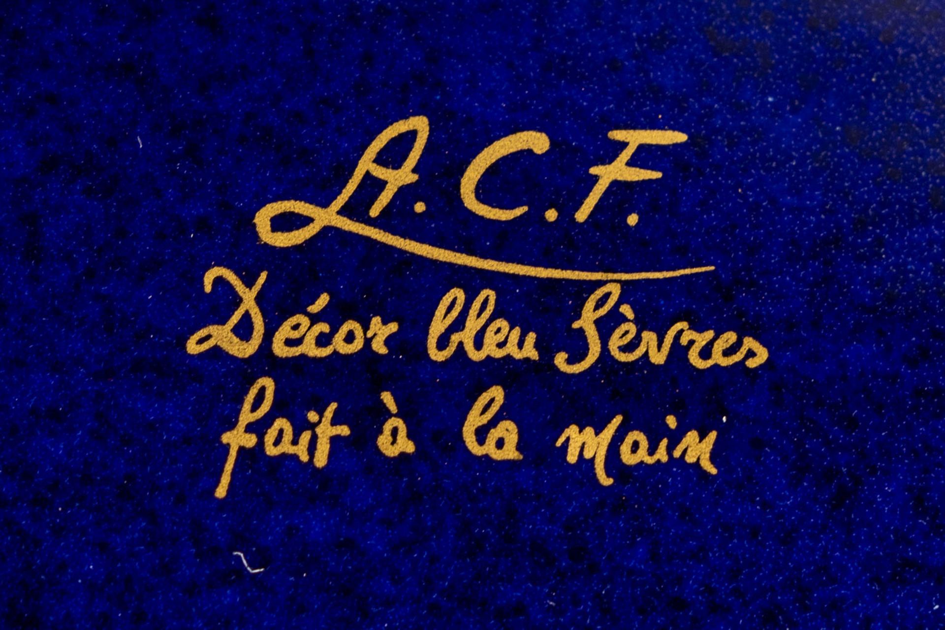A.C.F. Sèvres, 4 items, cobalt-blue and bronze mounted porcelain. (L:29,5 x W:41 x H:26 cm) - Image 20 of 27