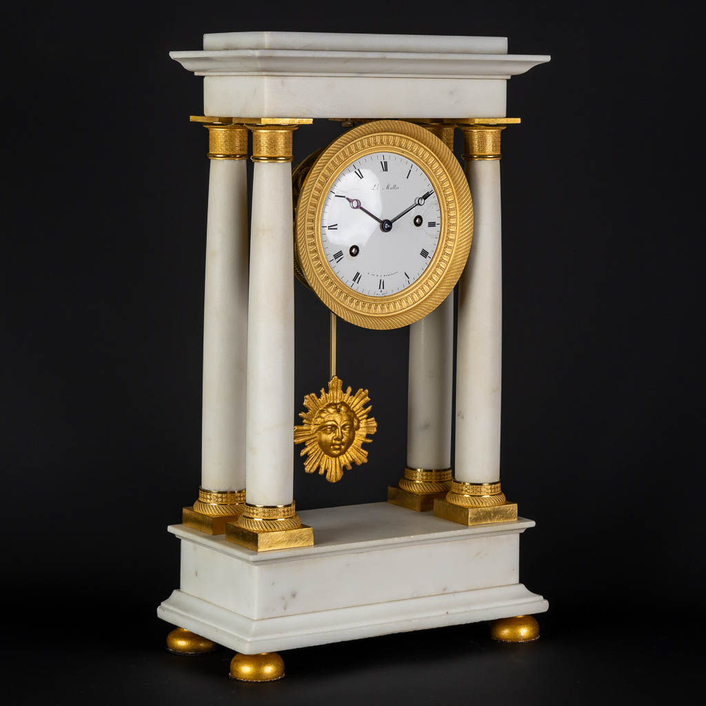 A column clock, white marble mounted with bronze L.Mallet H. de M. D. d'Orléans, n° 937. Empire. (L: - Image 4 of 18