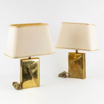 Regina, a pair of gilt table lamps, circa 1970. (L:5 x W:13 x H:30 cm)