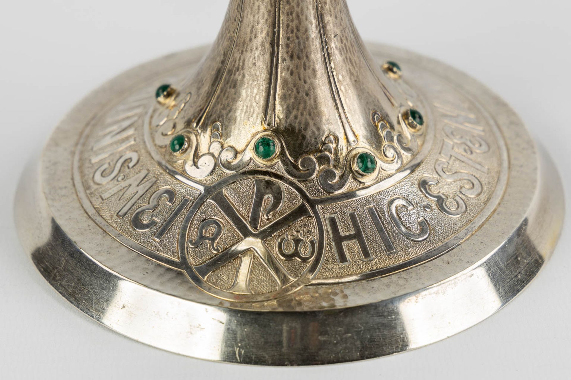Joh ALOYS BRUUN (XIX) A chalice with paten, silver decorated with cabochons, malachite and pearls. G - Image 10 of 17