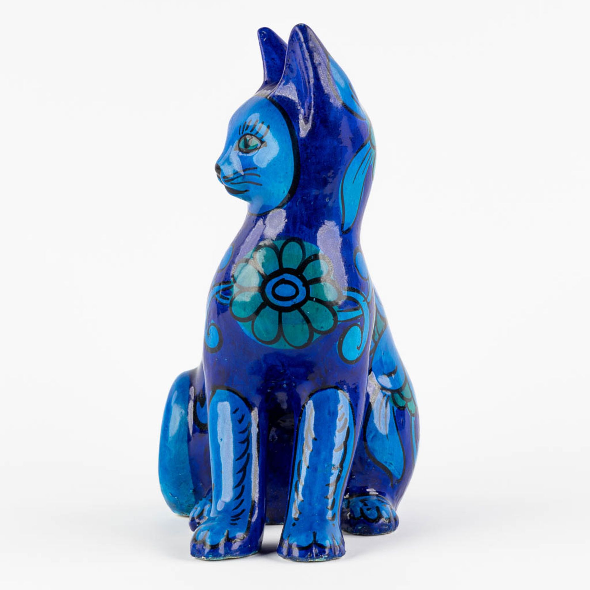 Bellini Italy, a ceramic figurine of a cat, circa 1970. (L:19 x W:28 x H:37 cm) - Image 8 of 11