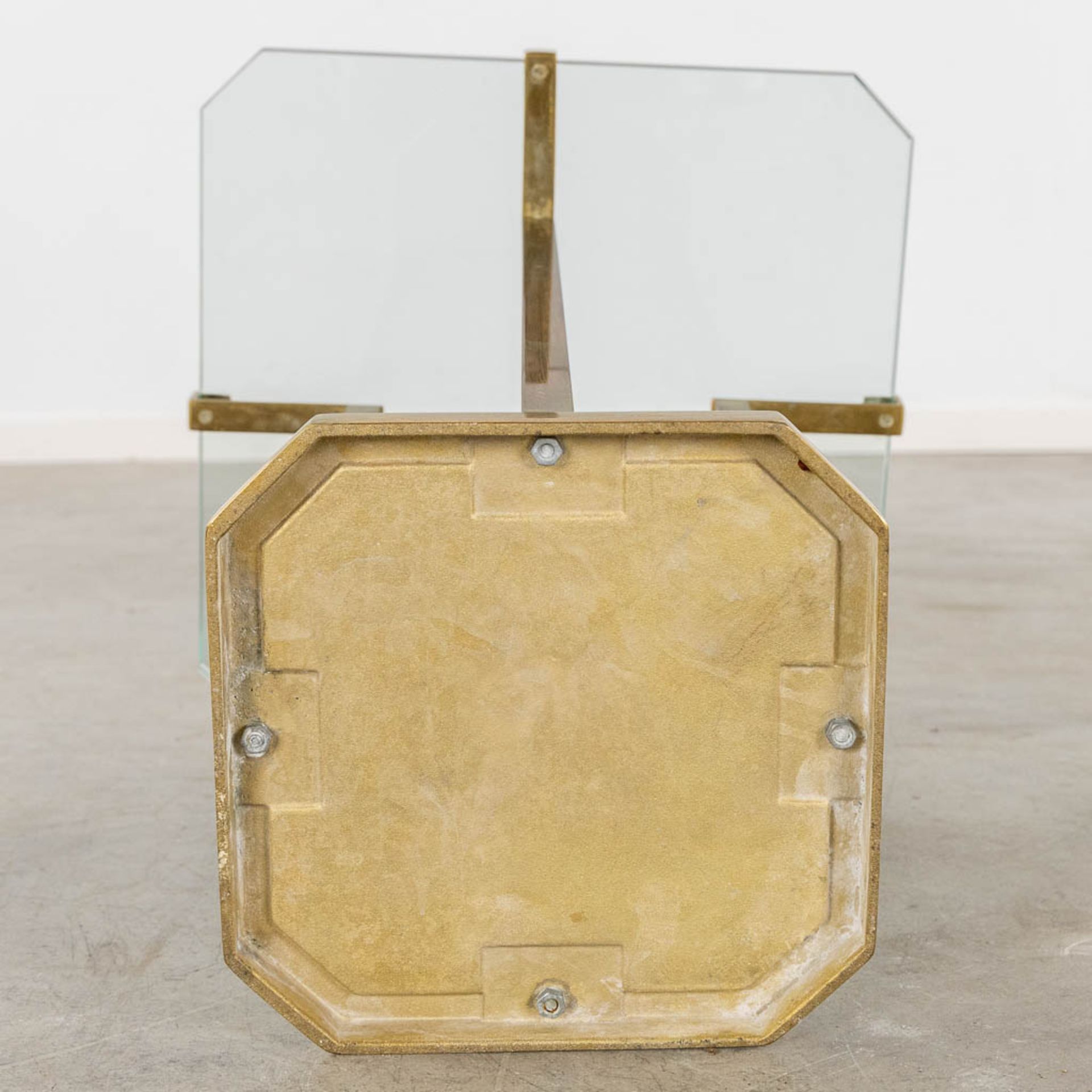 Peter GHYCZY (1940) 'Four Side Tables' bronze and glass. (L:41 x W:41 x H:93 cm) - Image 7 of 12