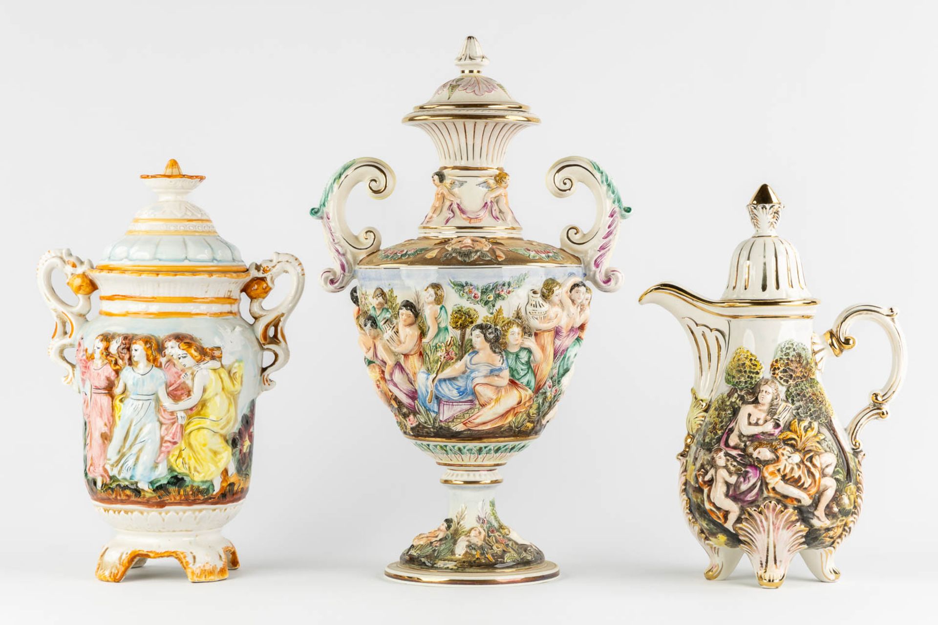 Capodimonte, 5 large pitchers, vases and urns. Glazed faience. (L:23 x W:31 x H:50 cm) - Image 5 of 31