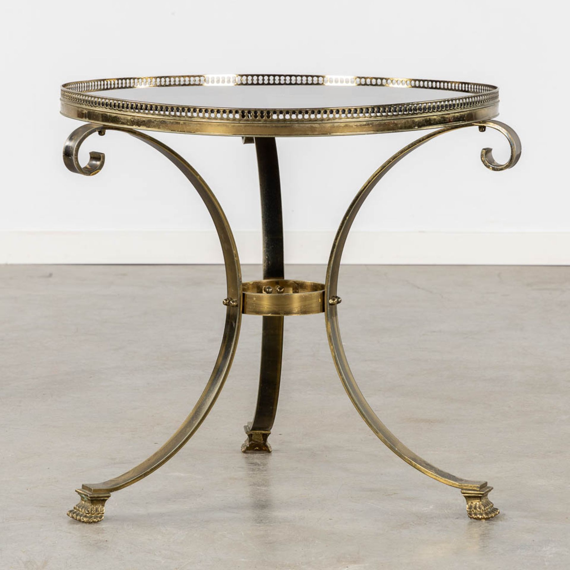 A mid-century side table, gilt metal with a tinted glass top. (H:57 x D:64 cm) - Image 3 of 9