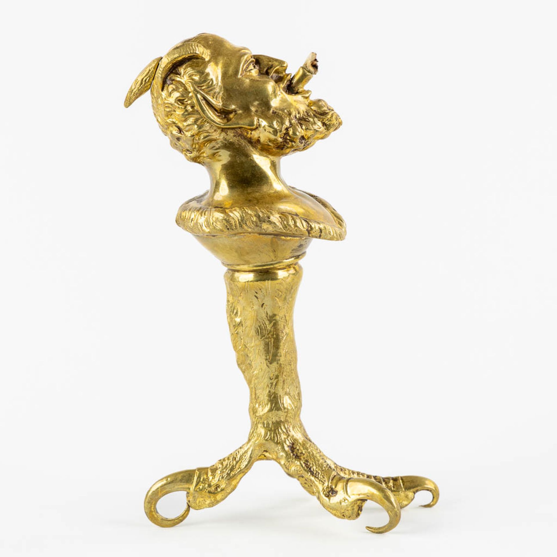 An antique Cigarette or Cigar lighter, gilt bronze in the shape of a Satyr/Devil. 19th/20th C. (L:14 - Image 6 of 10