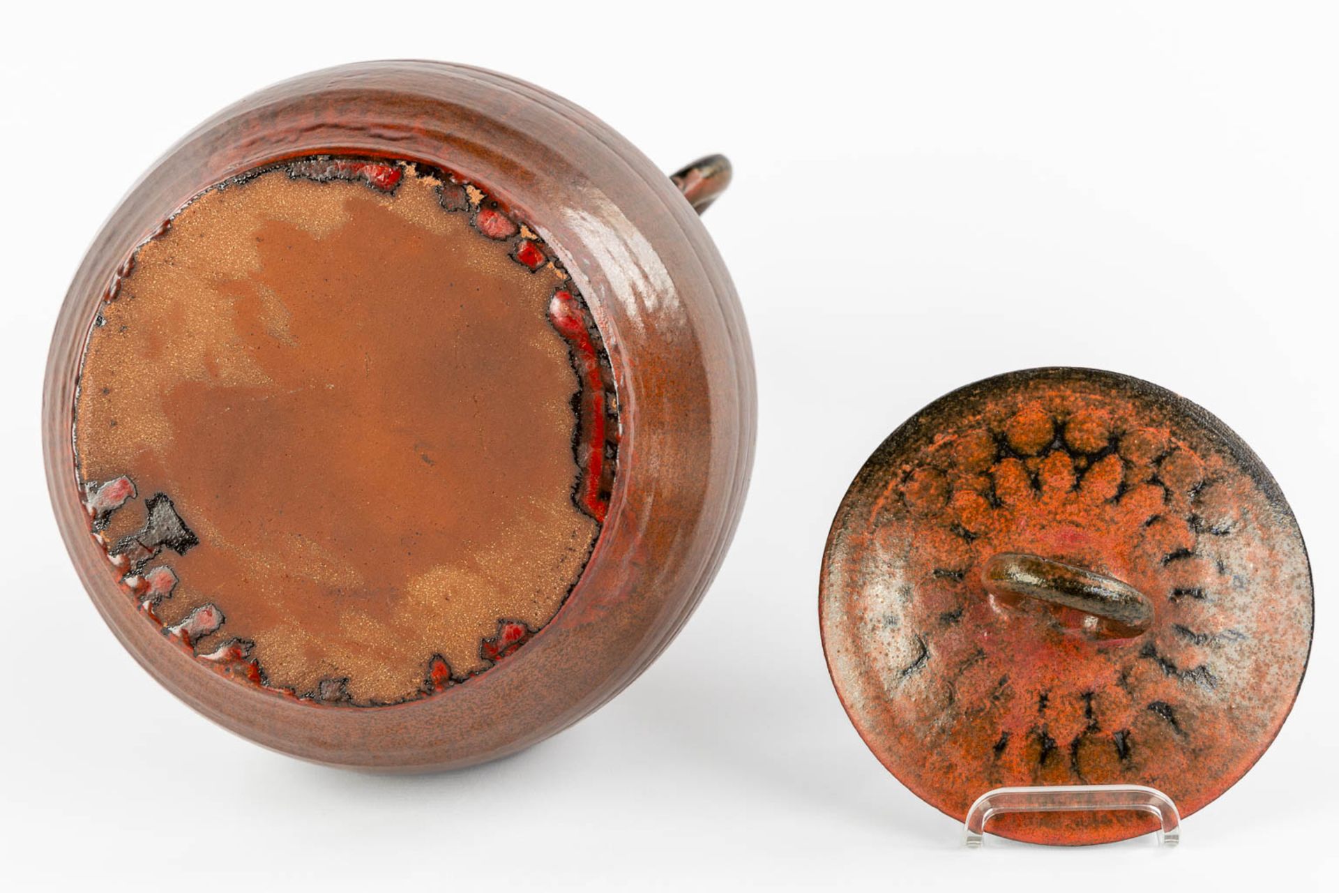 Léon GOOSSENS (XX) 'Vase' Chrome red glazed ceramics. (L:21 x W:26 x H:36 cm) - Image 7 of 12