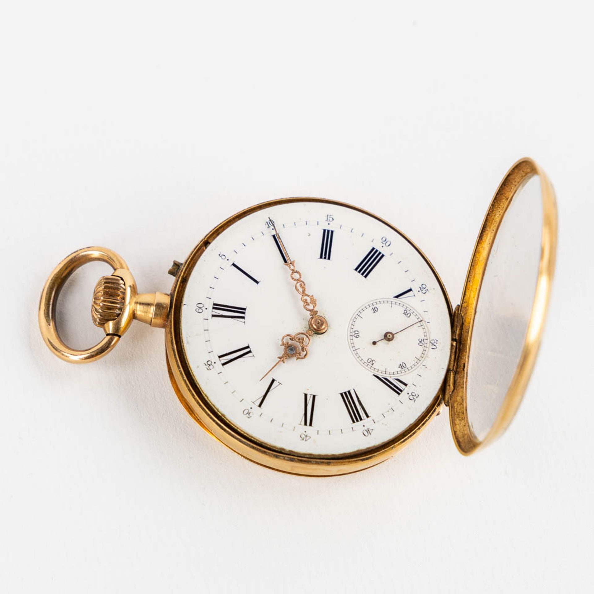 An antique pocket watch, 18kt yellow gold with a white enamel dial. (H:6,3 x D:4,3 cm) - Image 8 of 10