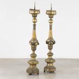 A pair of large candlesticks, patinated copper and decorated with garlands. 19th C. (H:152 x D:28 cm