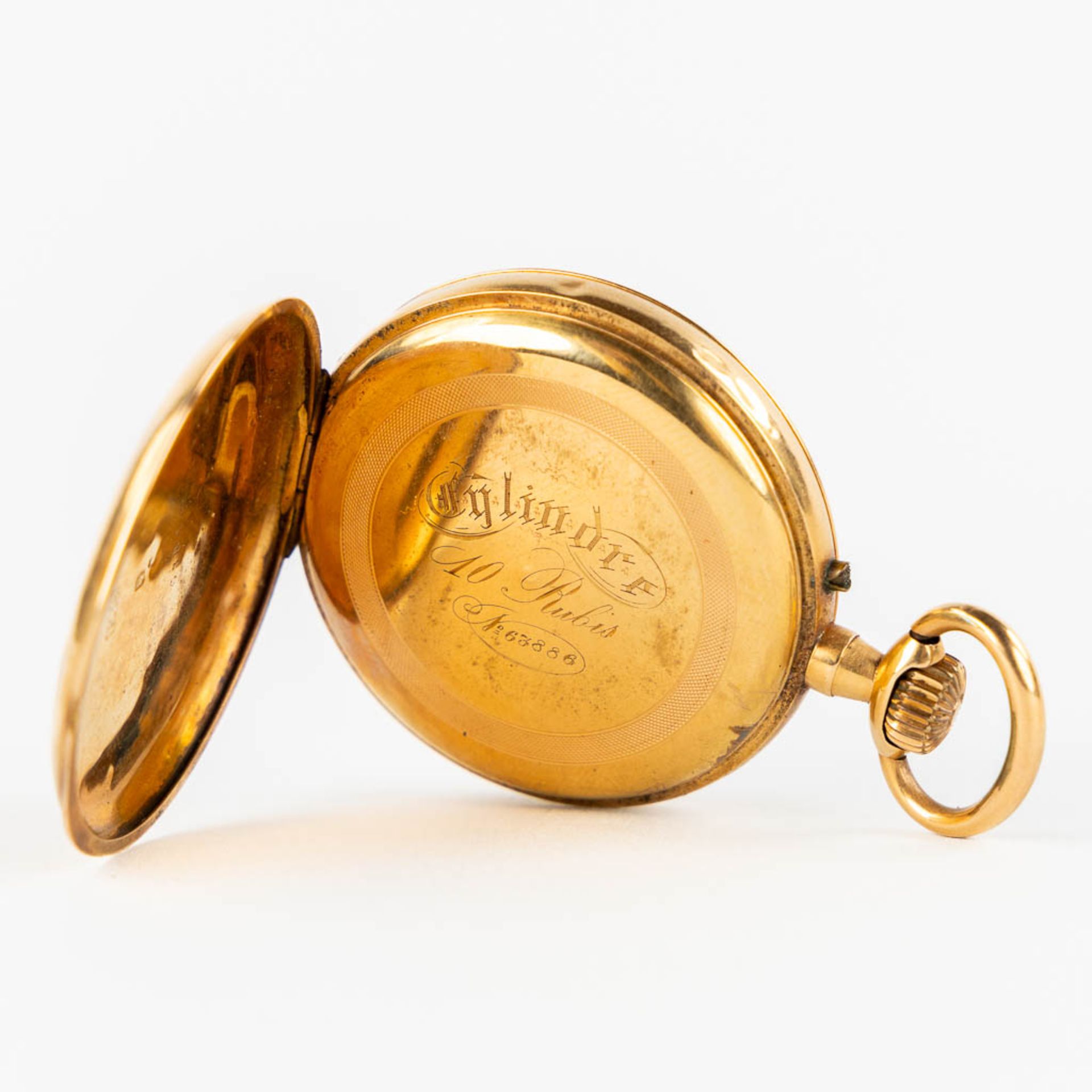 An antique pocket watch, 18kt yellow gold with a white enamel dial. (H:6,3 x D:4,3 cm) - Image 9 of 10