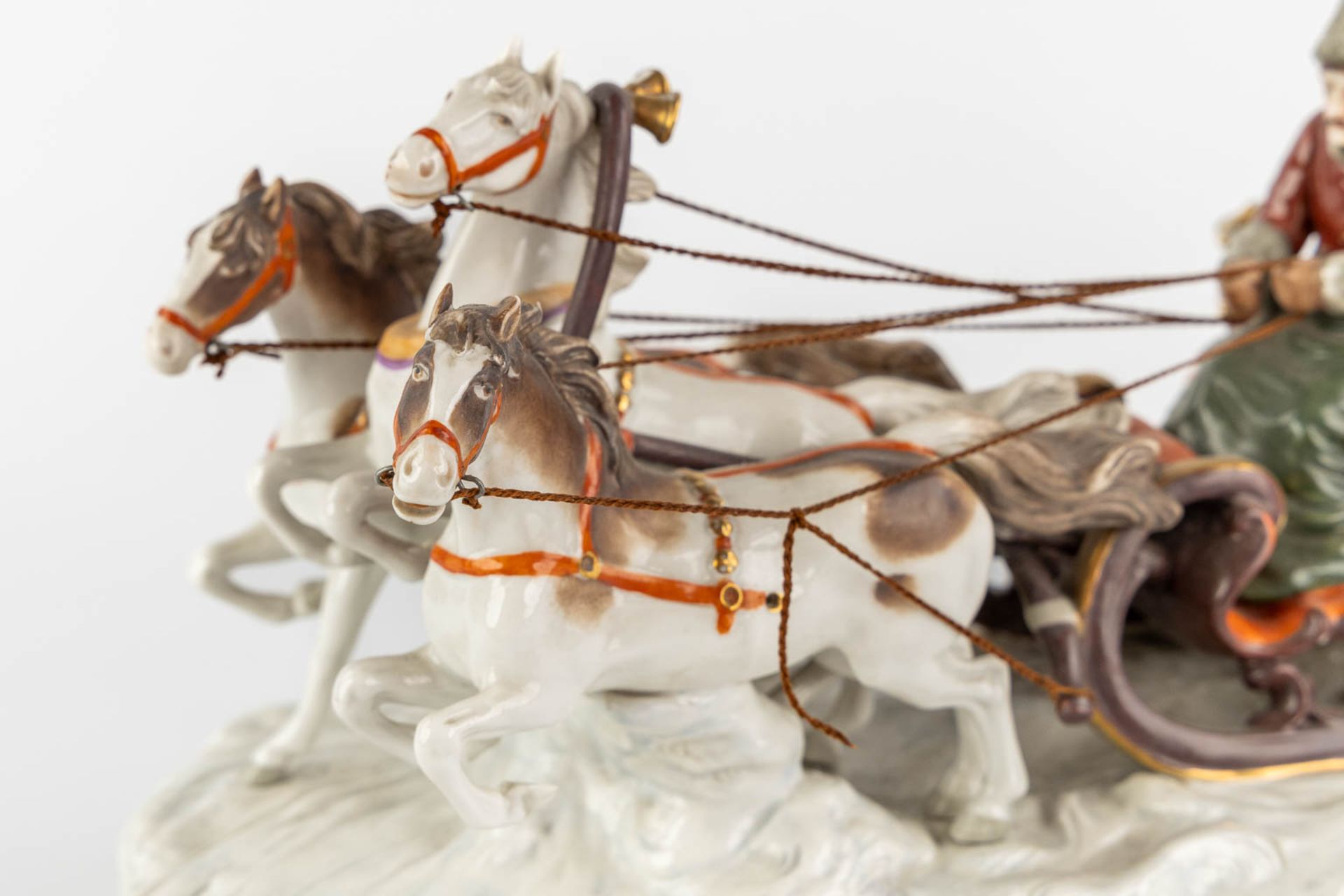 Scheibe-Alsbach 'Horse Drawn Sled, Troika' polychrome porcelain. (L:15 x W:40 x H:18 cm) - Image 12 of 13