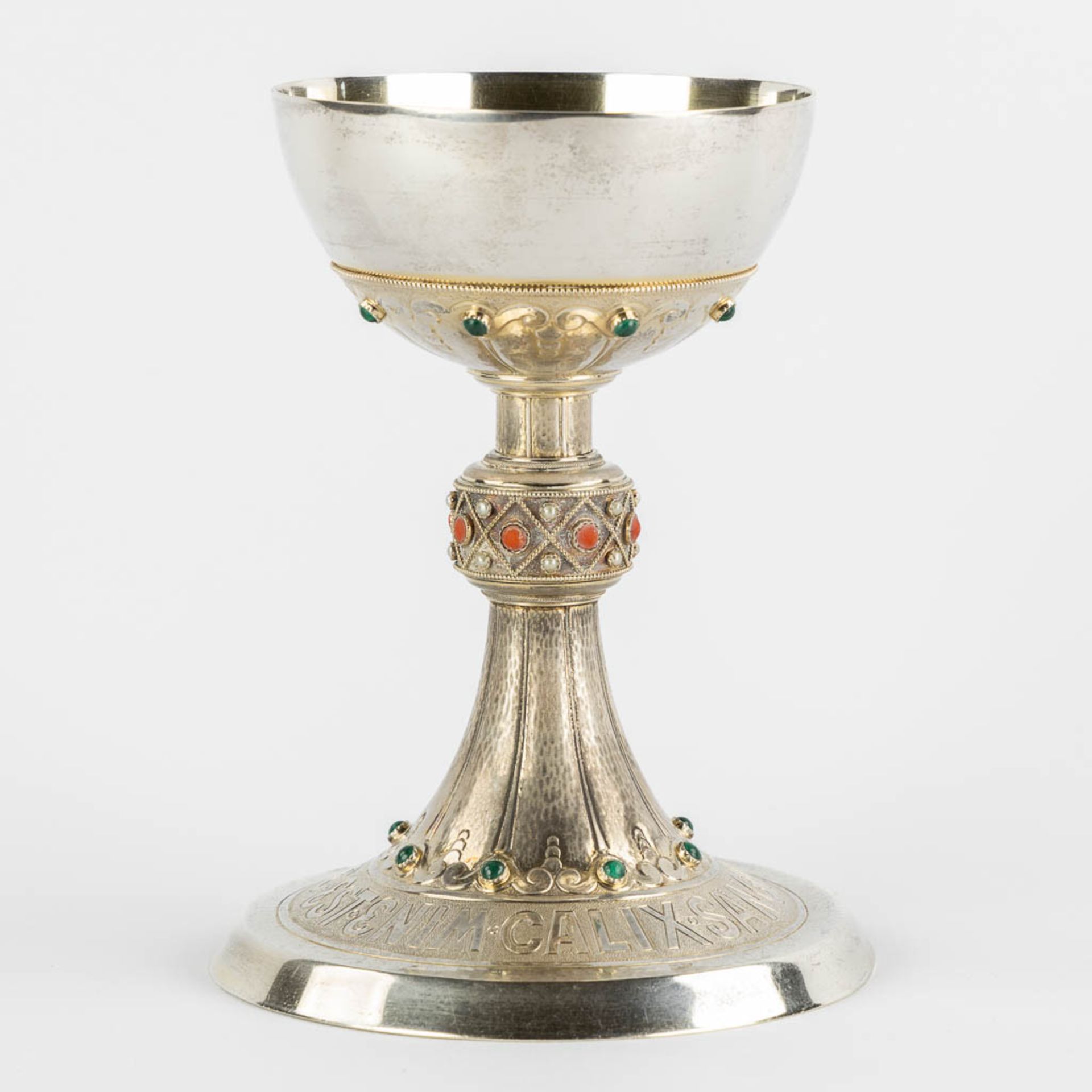 Joh ALOYS BRUUN (XIX) A chalice with paten, silver decorated with cabochons, malachite and pearls. G - Image 5 of 17