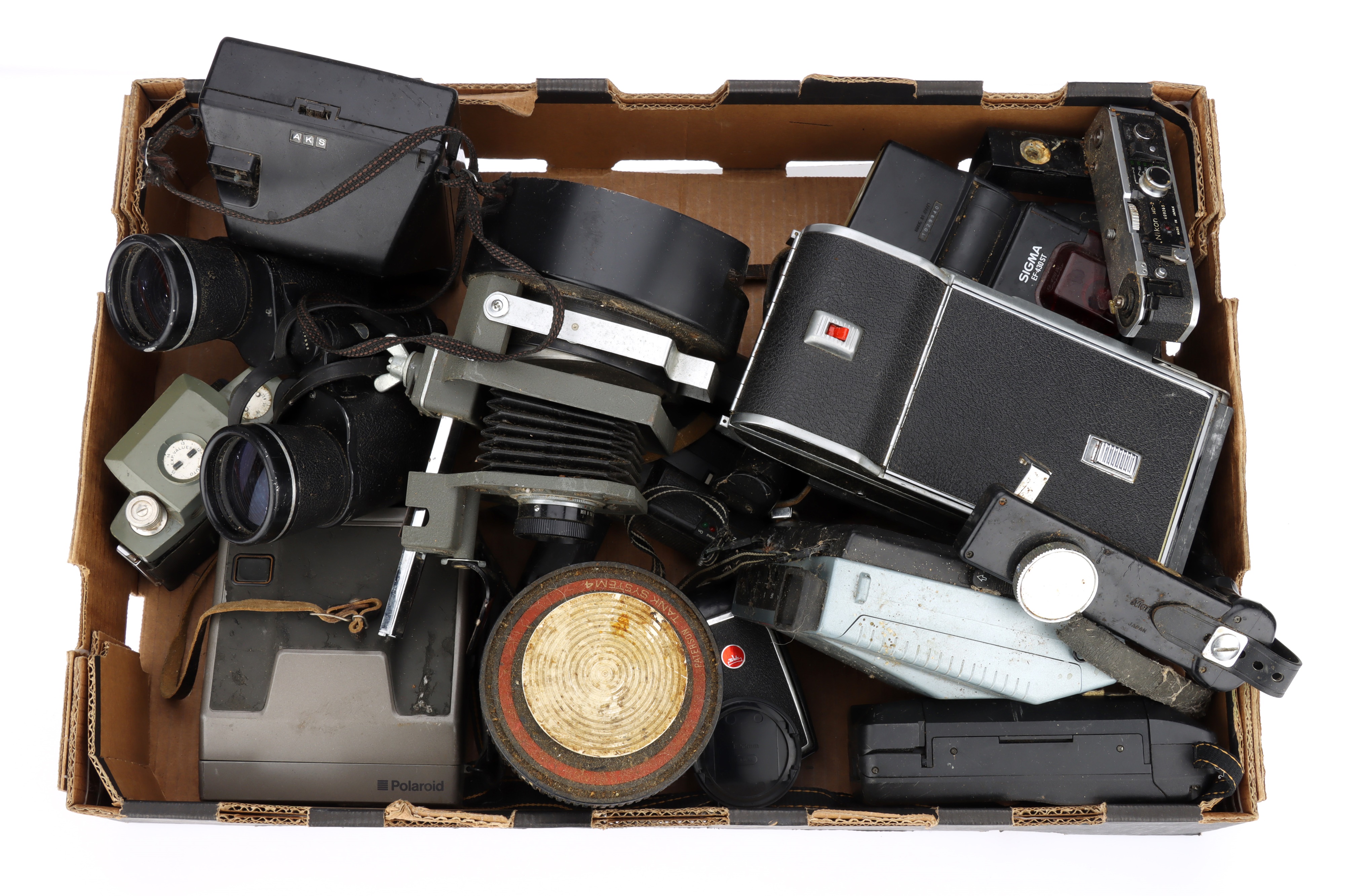 A Mixed Selection of Cameras & Accessories,