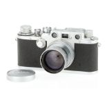 A Leitz Wetzlar Leica IIIc 35mm Rangefinder Camera