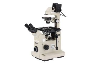 Nikon Diaphot Phase Contrast DIC Microscope & 4 x Objectives,