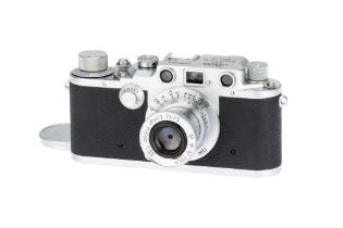 A Leica IIIc Rangefinder Camera,