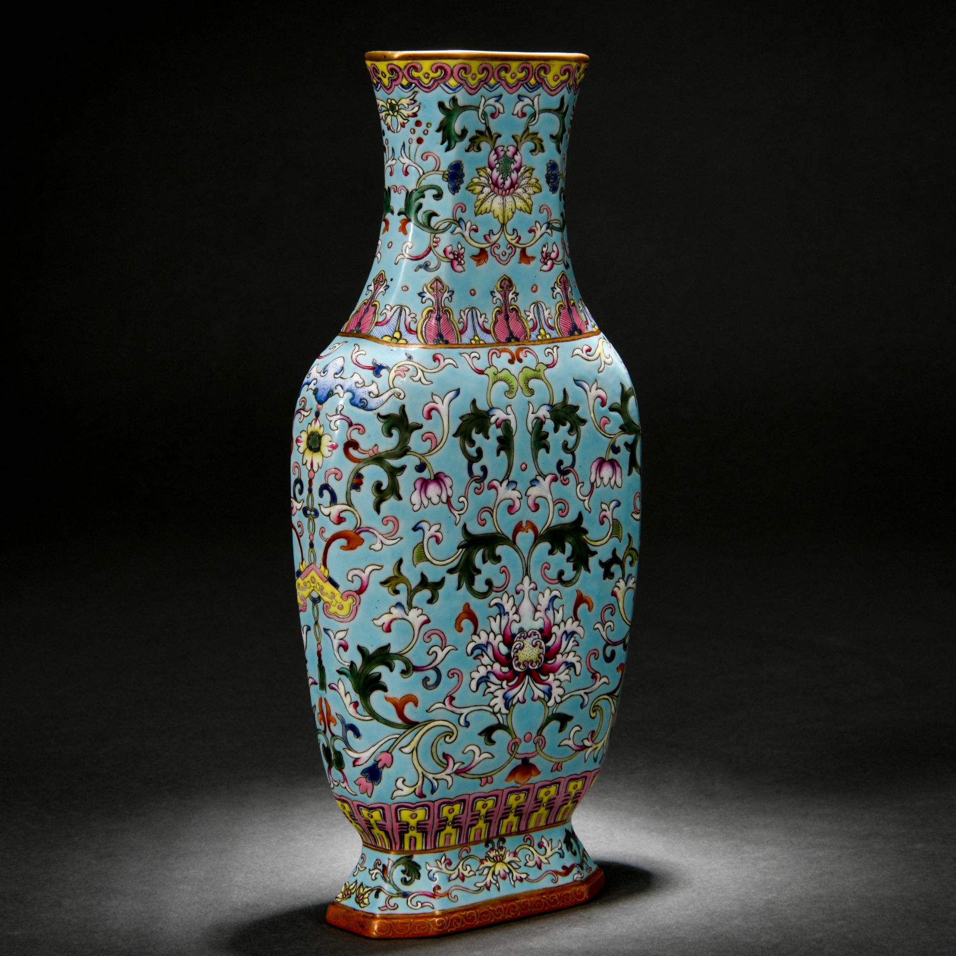 A Chinese Turquoise Ground and Famille Rose Vase - Image 4 of 9