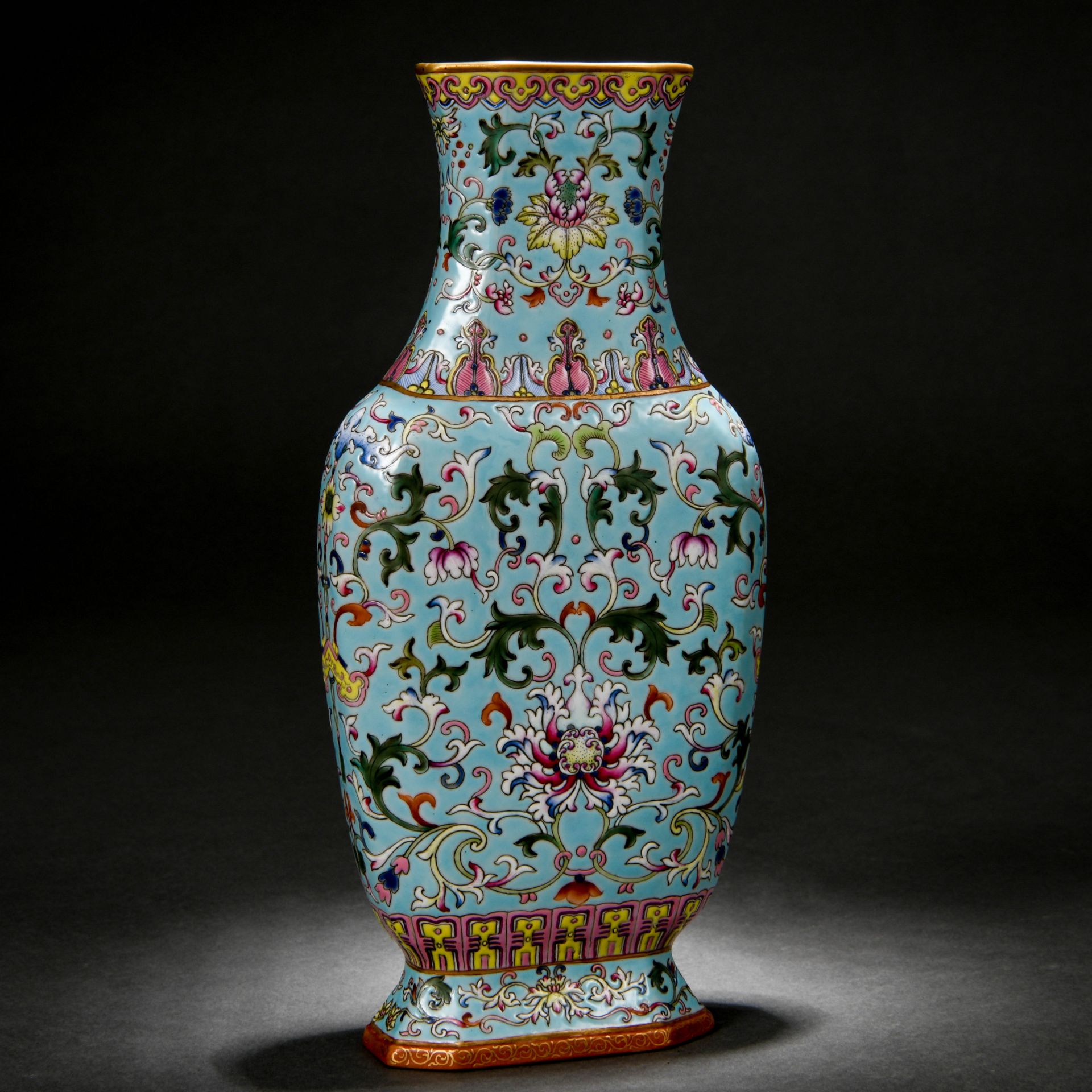 A Chinese Turquoise Ground and Famille Rose Vase - Image 5 of 9