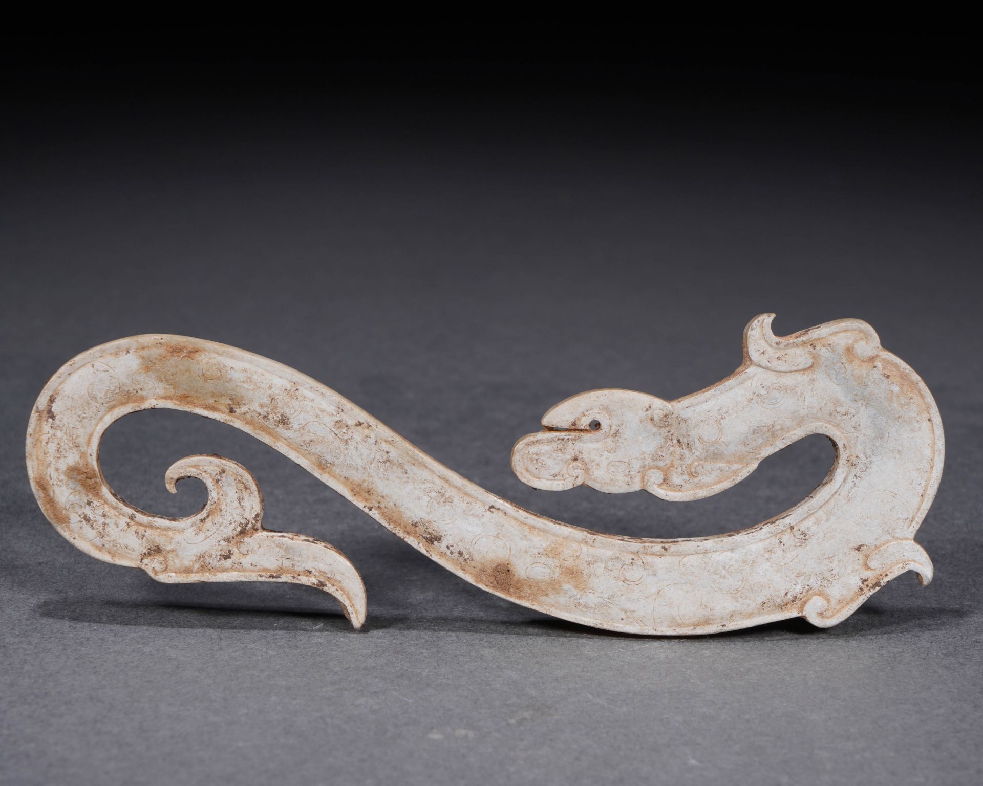 A Chinese Jade Dragon-Form Pendant - Image 5 of 11