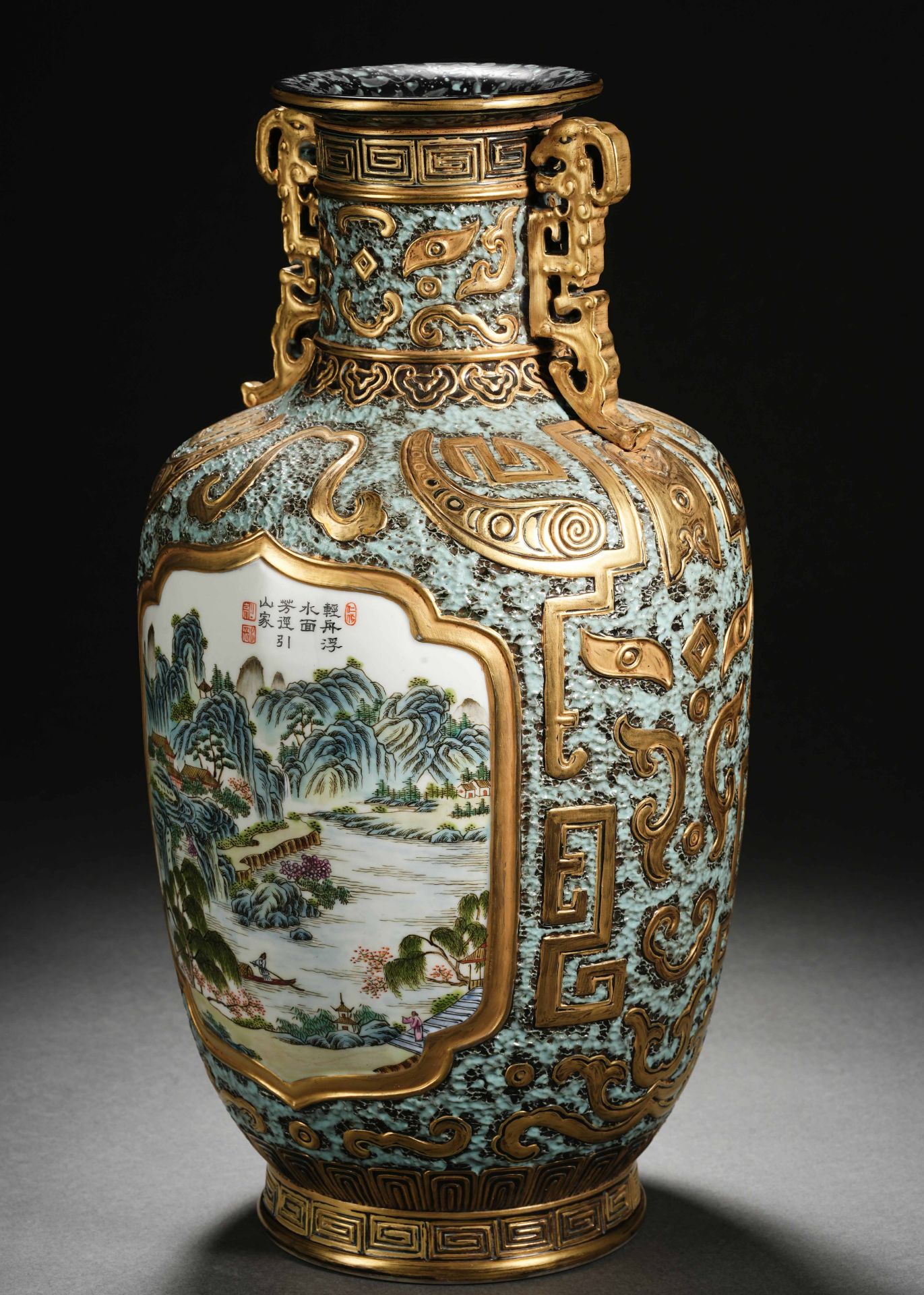 A Chinese Falangcai Glaze Landscape Vase - Bild 2 aus 12