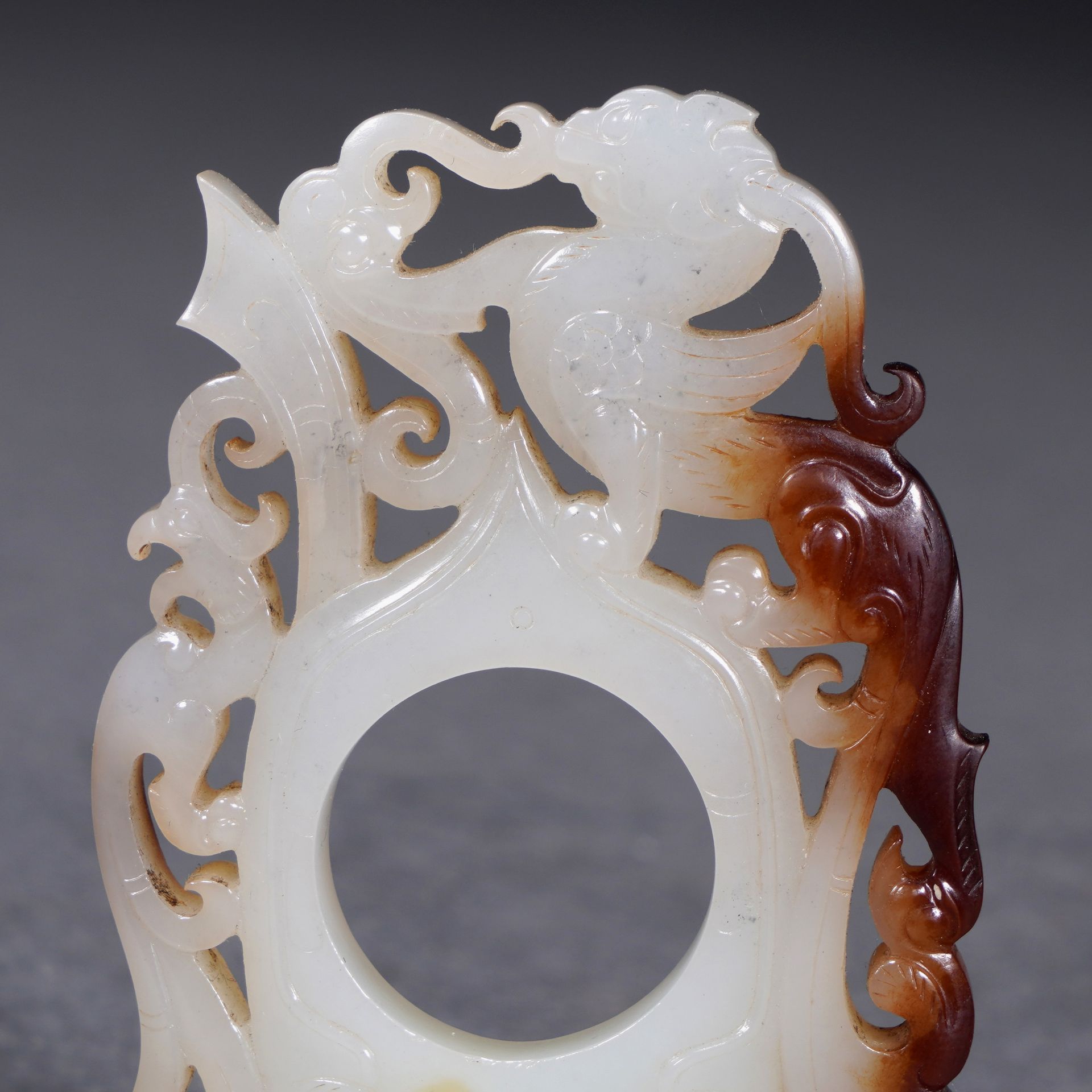 A Chinese Archaistic Jade Carving She - Image 2 of 11