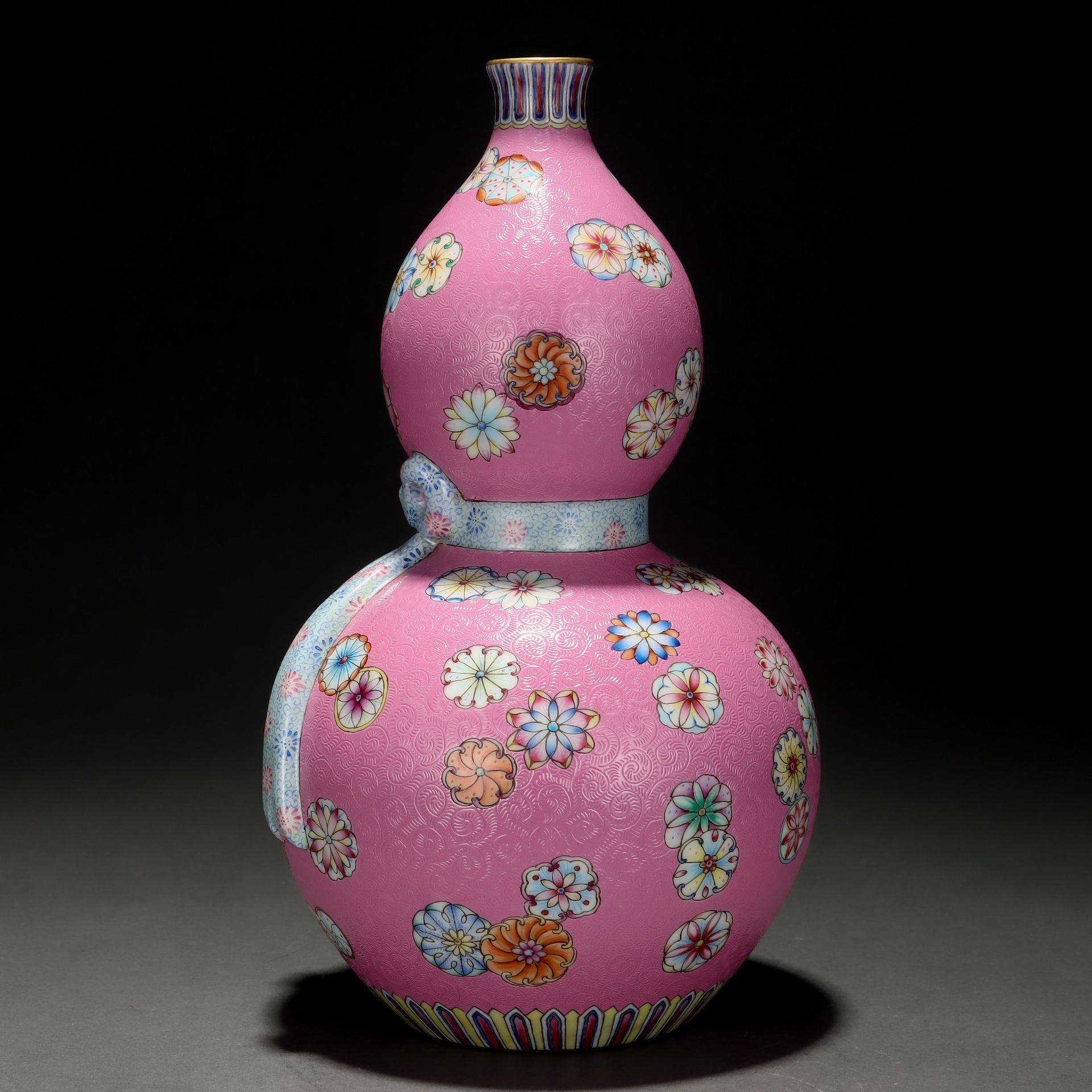 A Chinese Falangcai Double Gourds Vase - Image 4 of 9