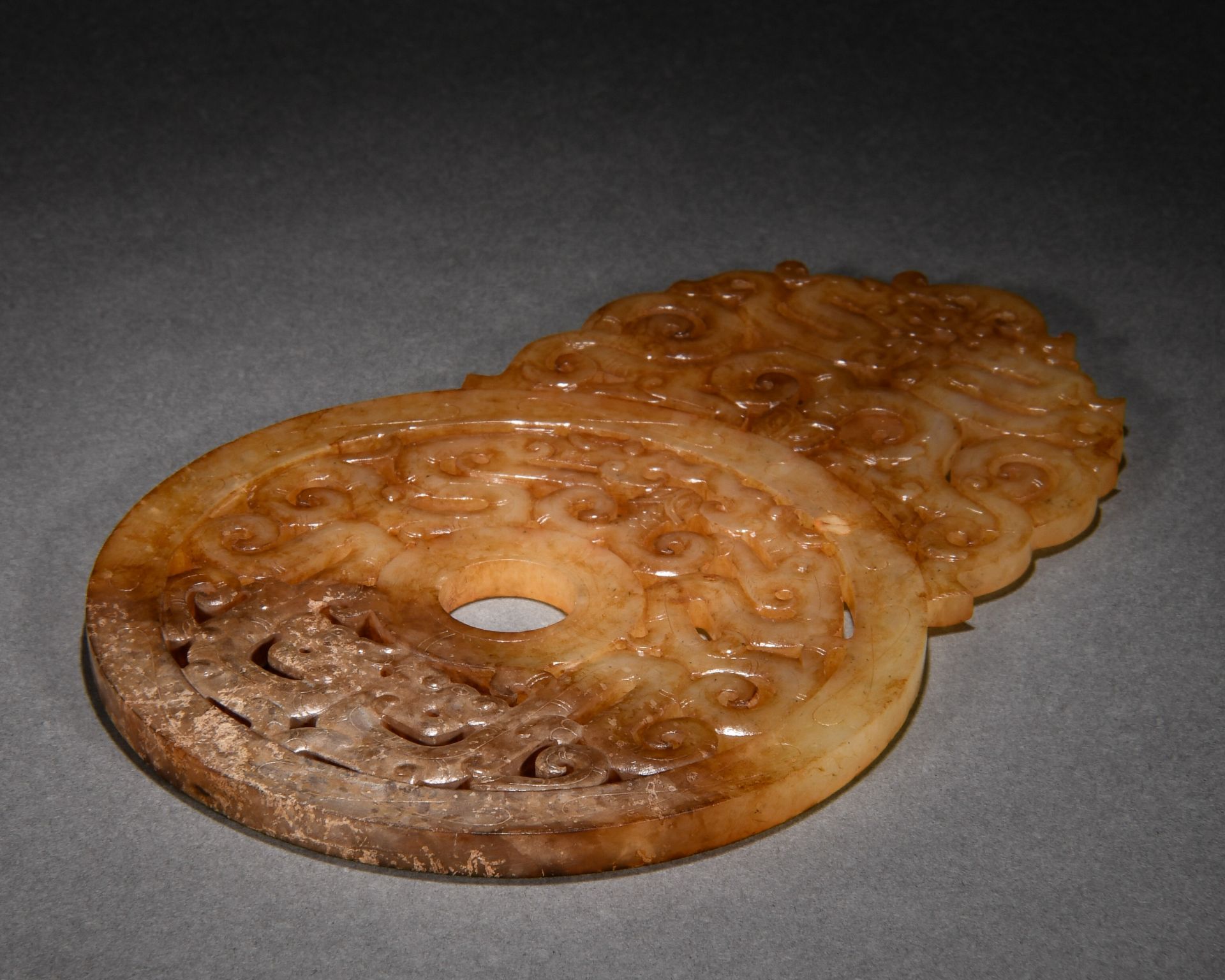 A Chinese Carved Jade Disc Bi - Image 8 of 8