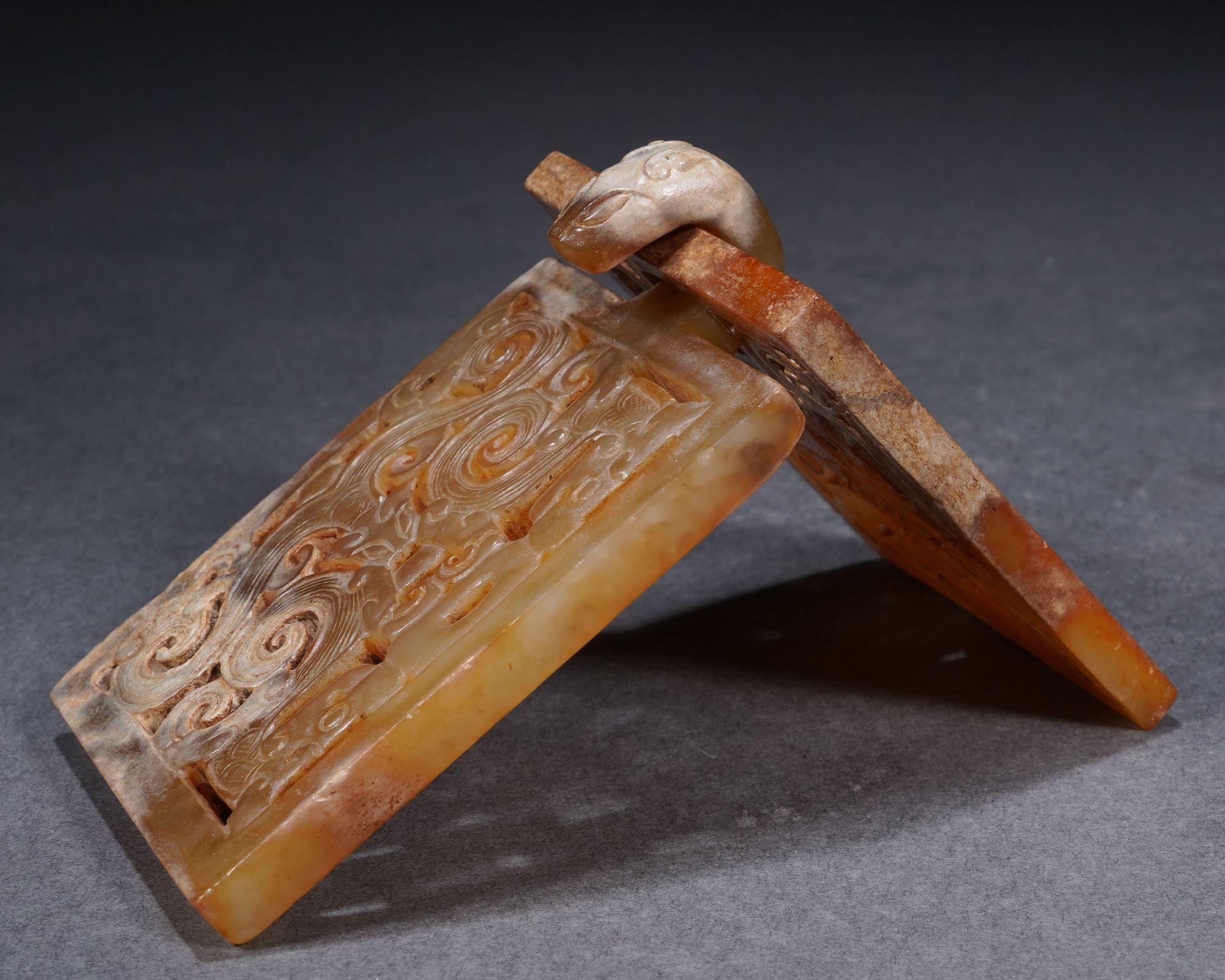 A Set of Chinese Archaistic Reticulated Jade Belt-hook - Image 4 of 12