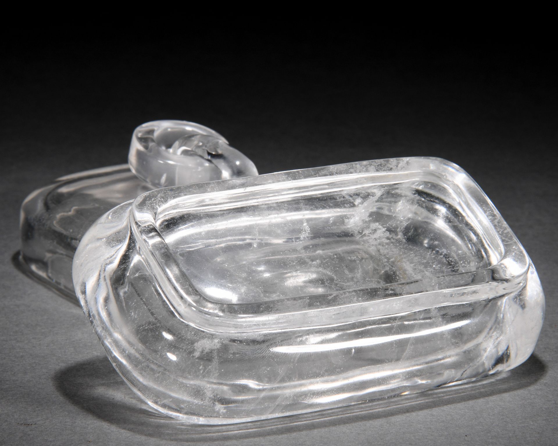 A Chinese Carved Rock Crystal Box with Cover - Image 6 of 6