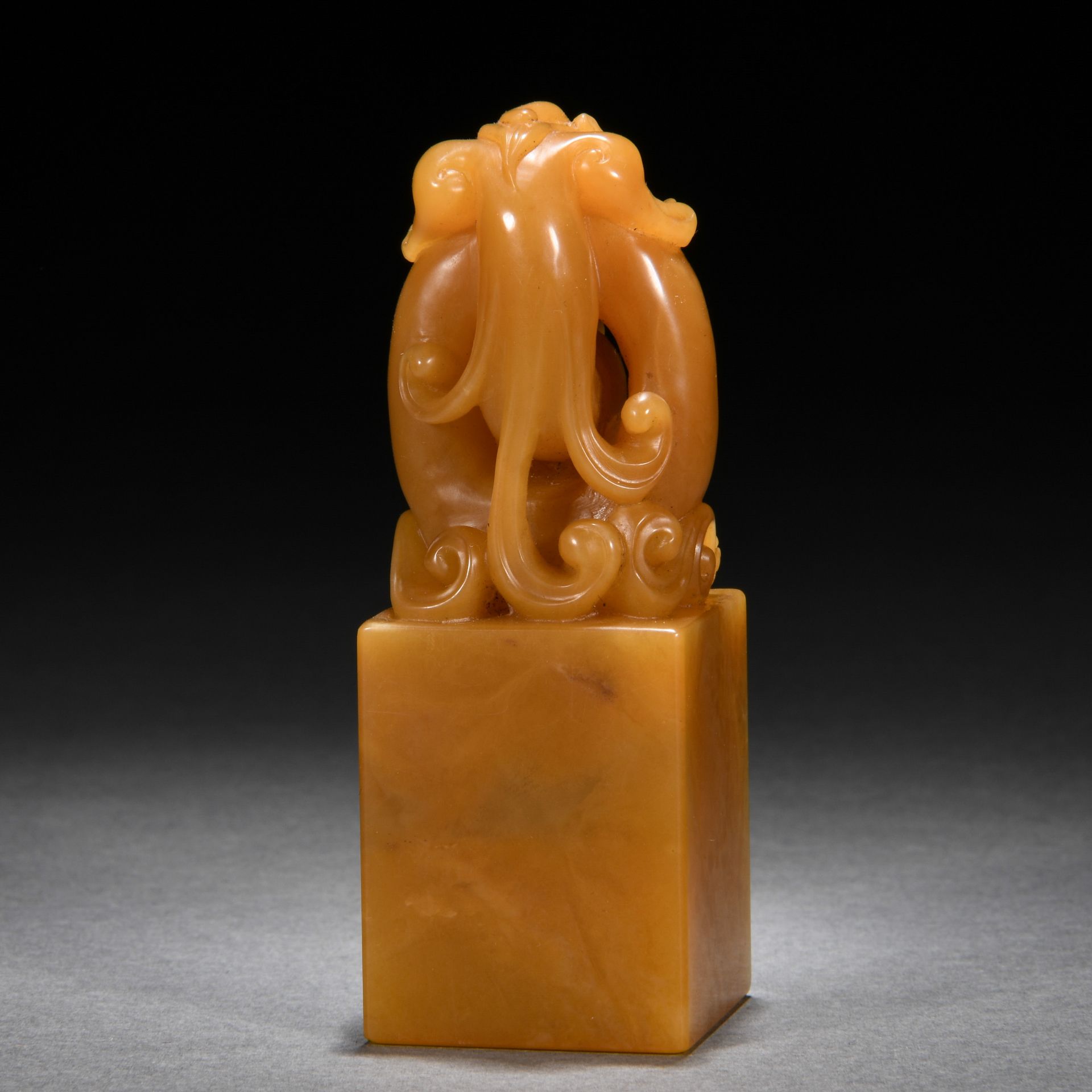 A Chinese Carved Tianhuang Beast Seal - Image 5 of 7