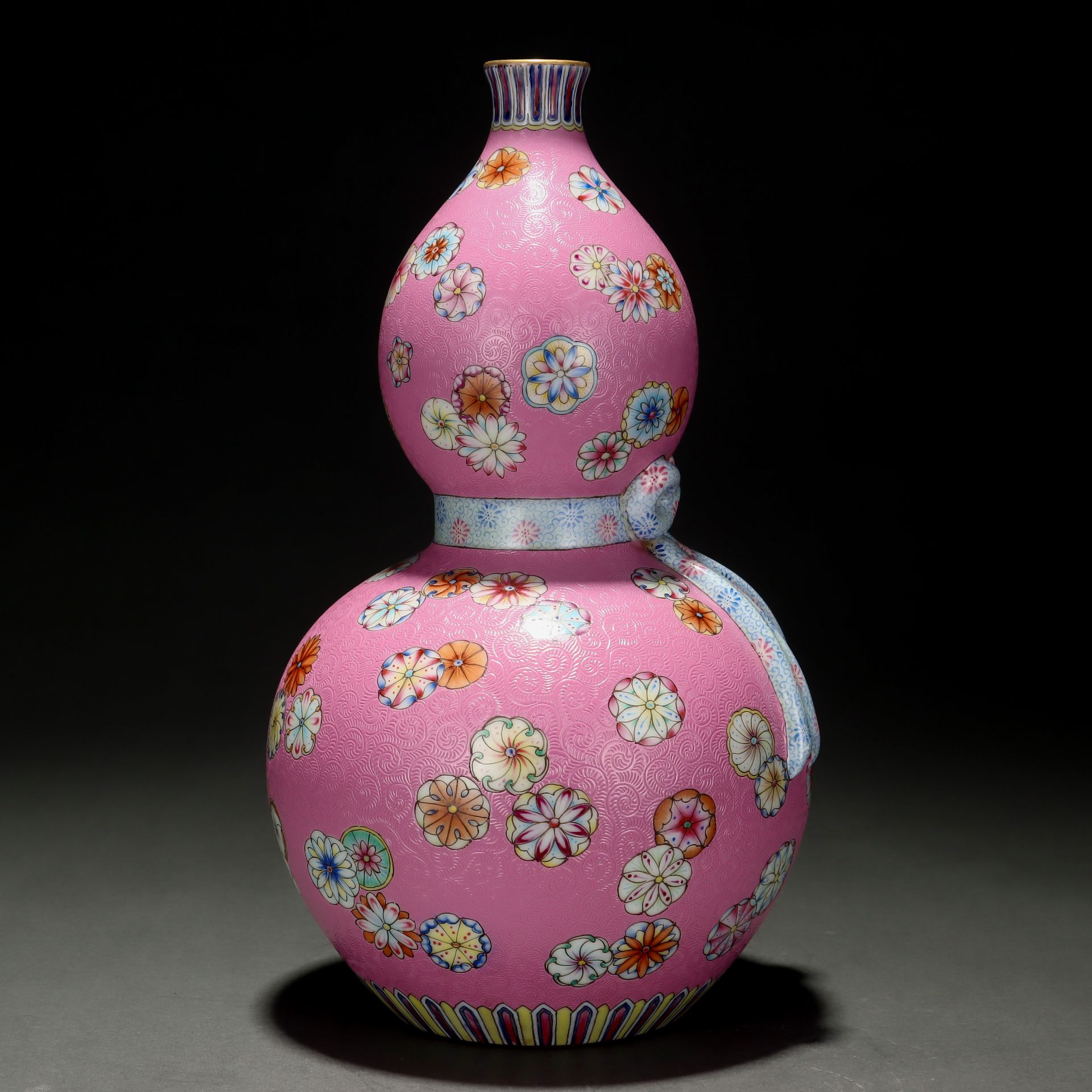 A Chinese Falangcai Double Gourds Vase - Image 2 of 9