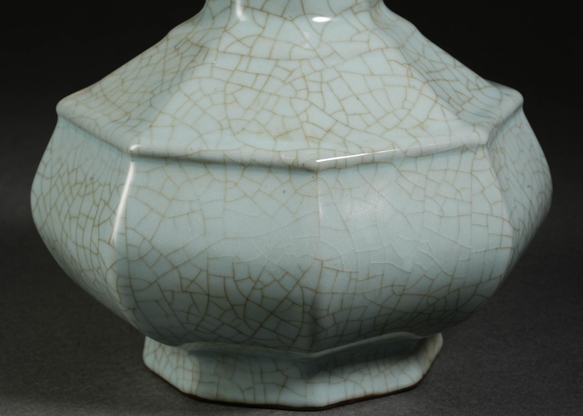 A Chinese Ru-kiln Banded Vase - Image 4 of 12