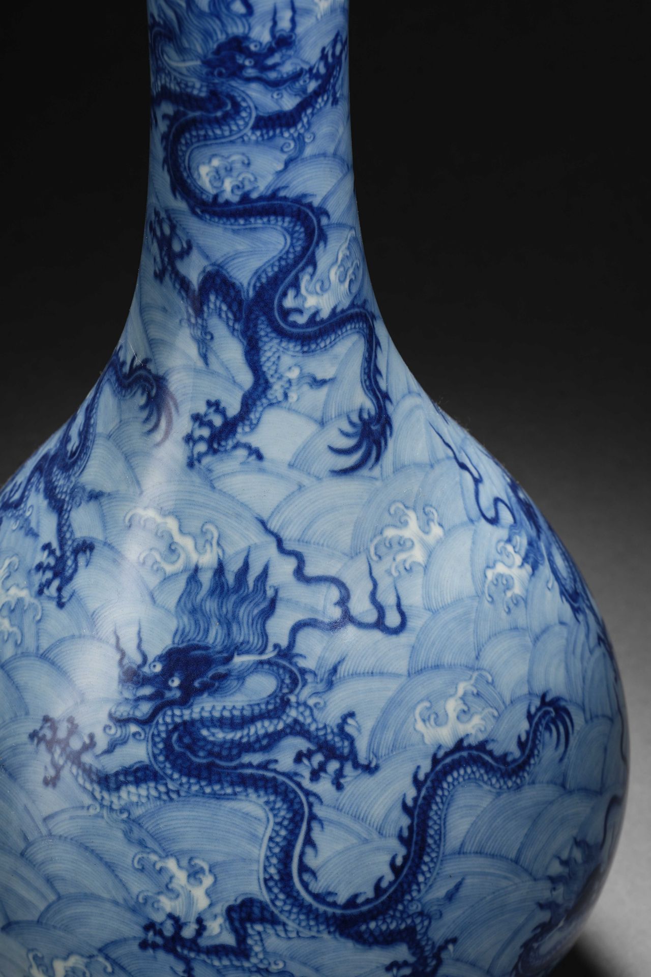 A Chinese Blue and White Dragon and Waves Vase - Image 2 of 14