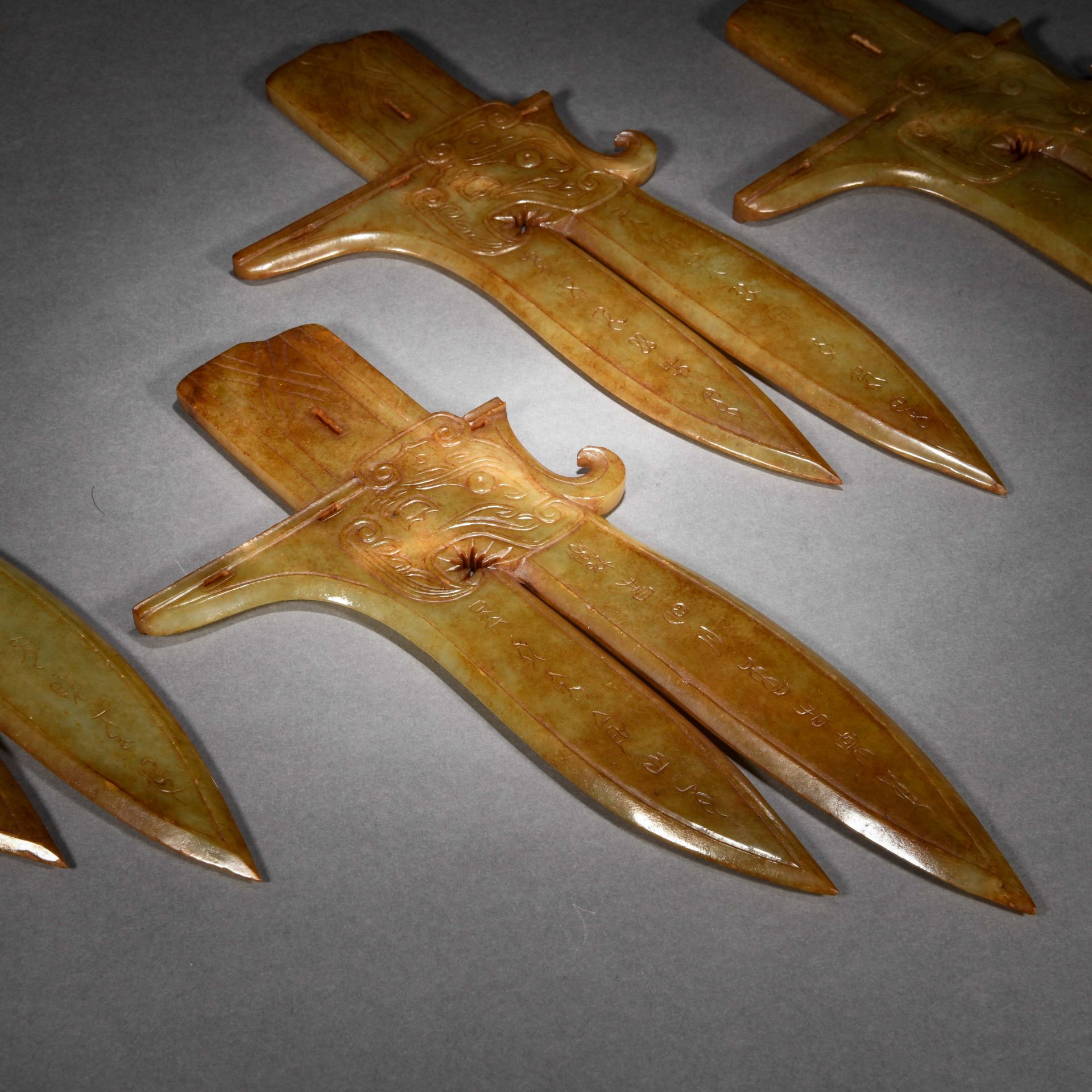 A Set of Four Chinese Carved Jade Blades - Image 8 of 9