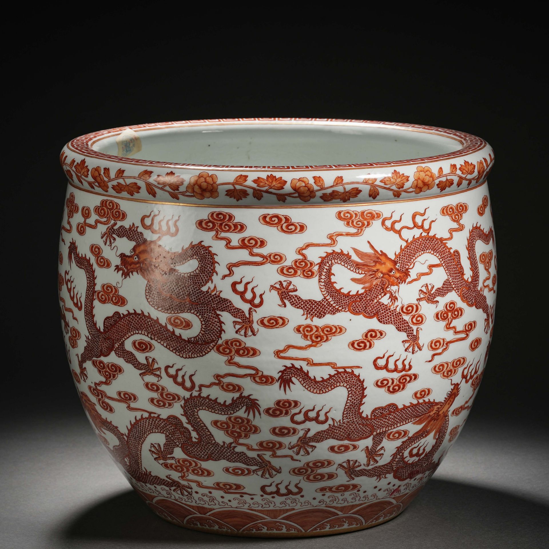 A Chinese Iron Red and Gilt Dragons Tank - Image 10 of 17