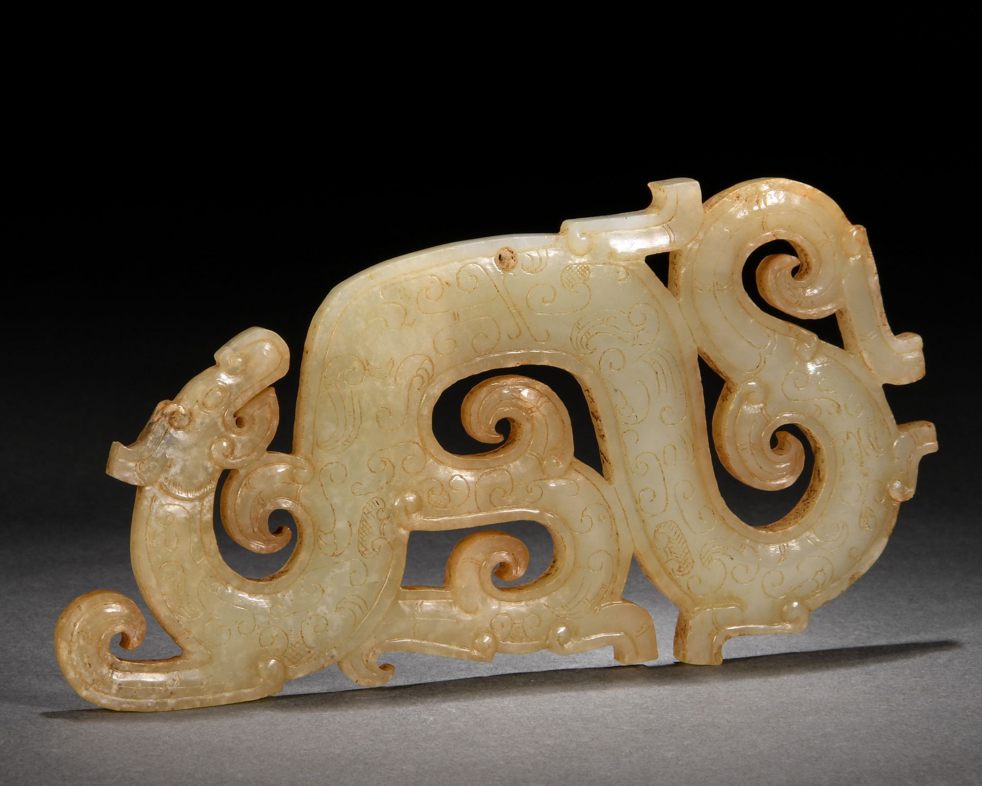 A Chinese Carved Jade Dragon Ornament - Image 4 of 7