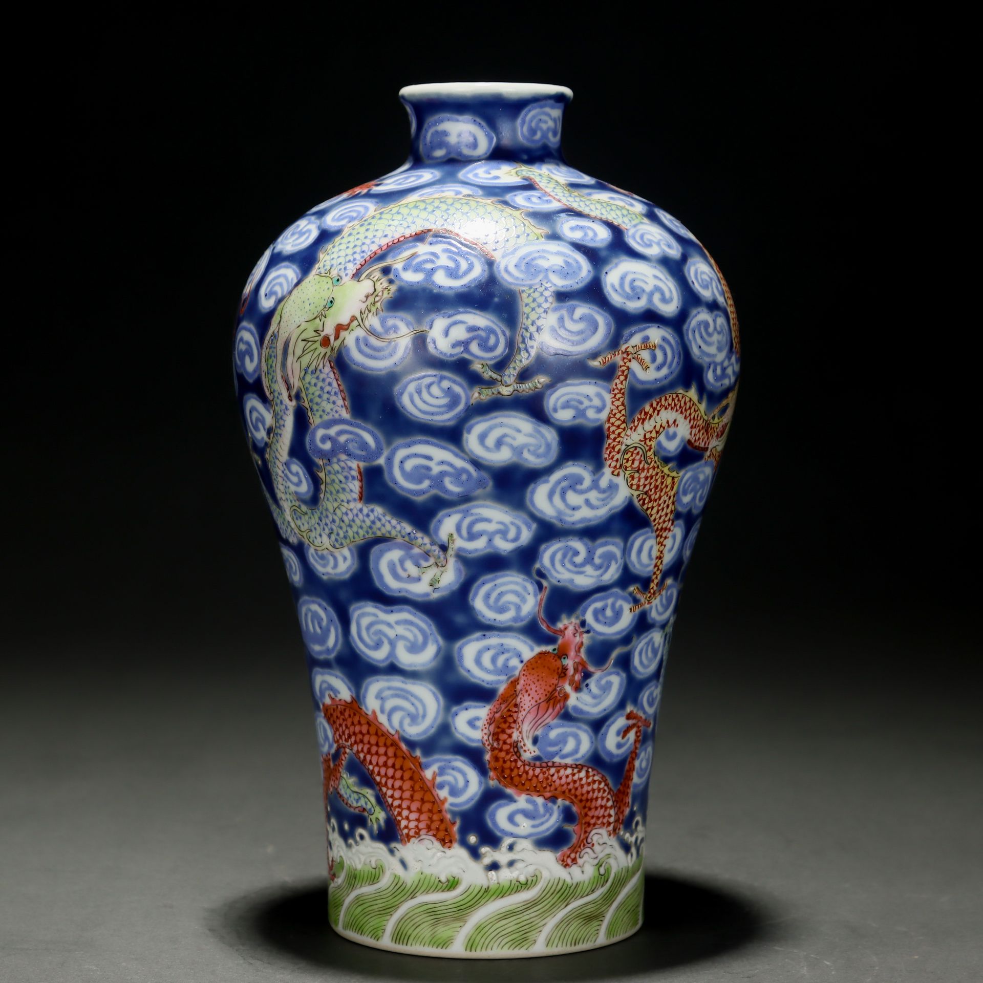 A Chinese Famille Rose Dragon Vase - Image 2 of 9