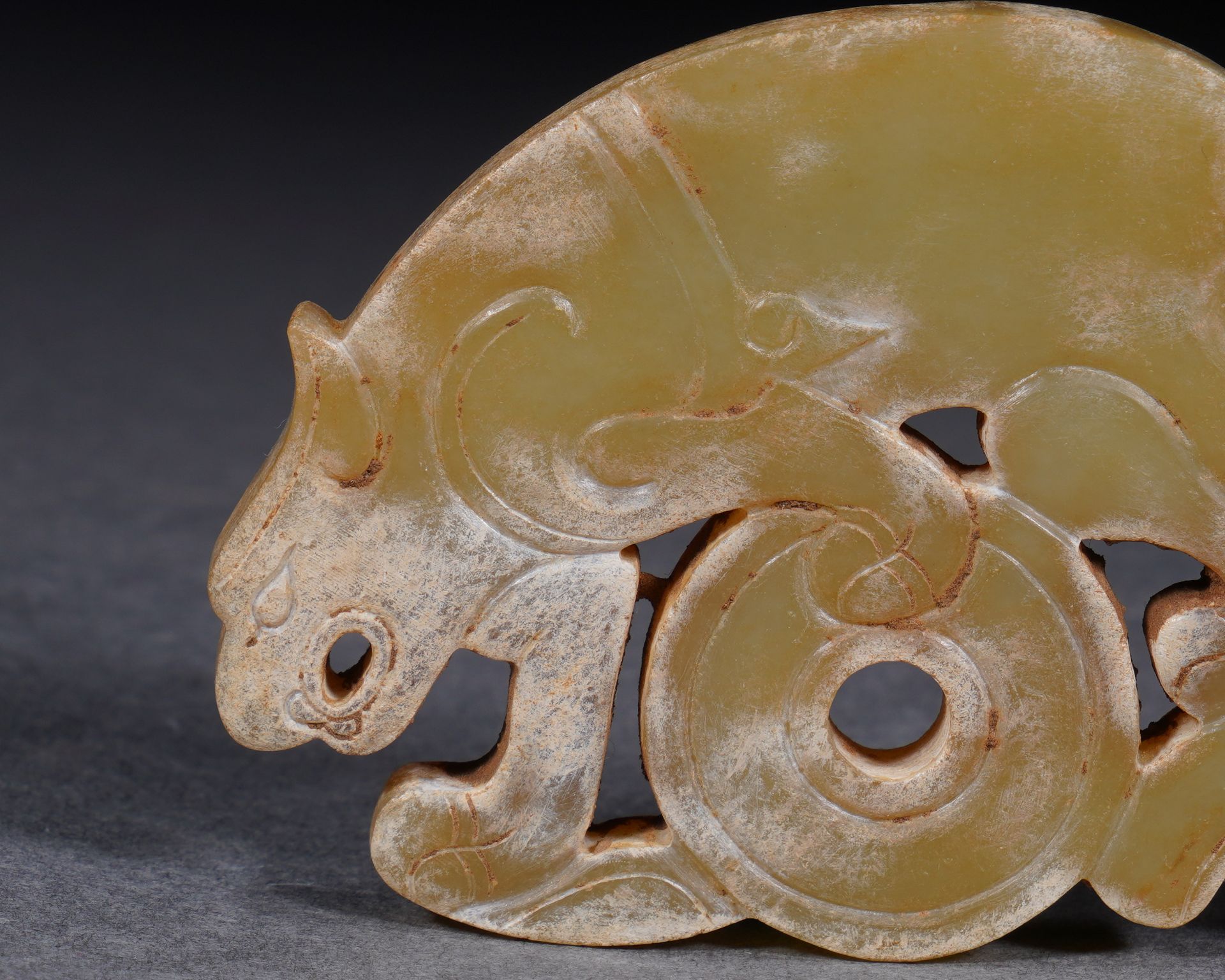 A Chinese Carved Jade Tiger Ornament - Image 6 of 10