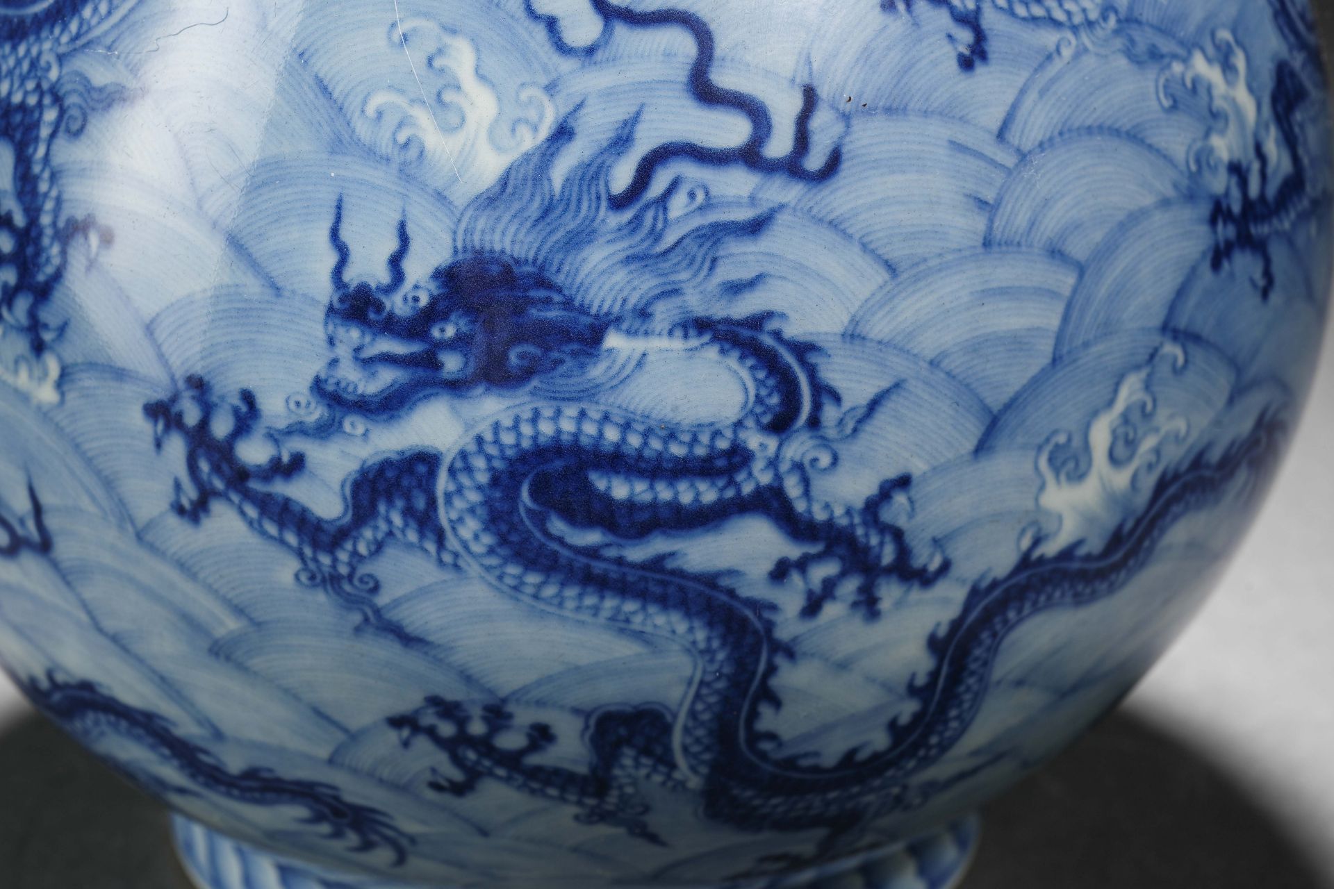 A Chinese Blue and White Dragon and Waves Vase - Image 5 of 14