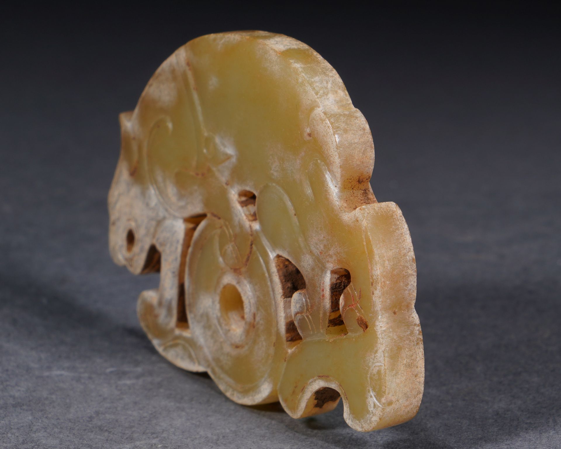 A Chinese Carved Jade Tiger Ornament - Image 8 of 10