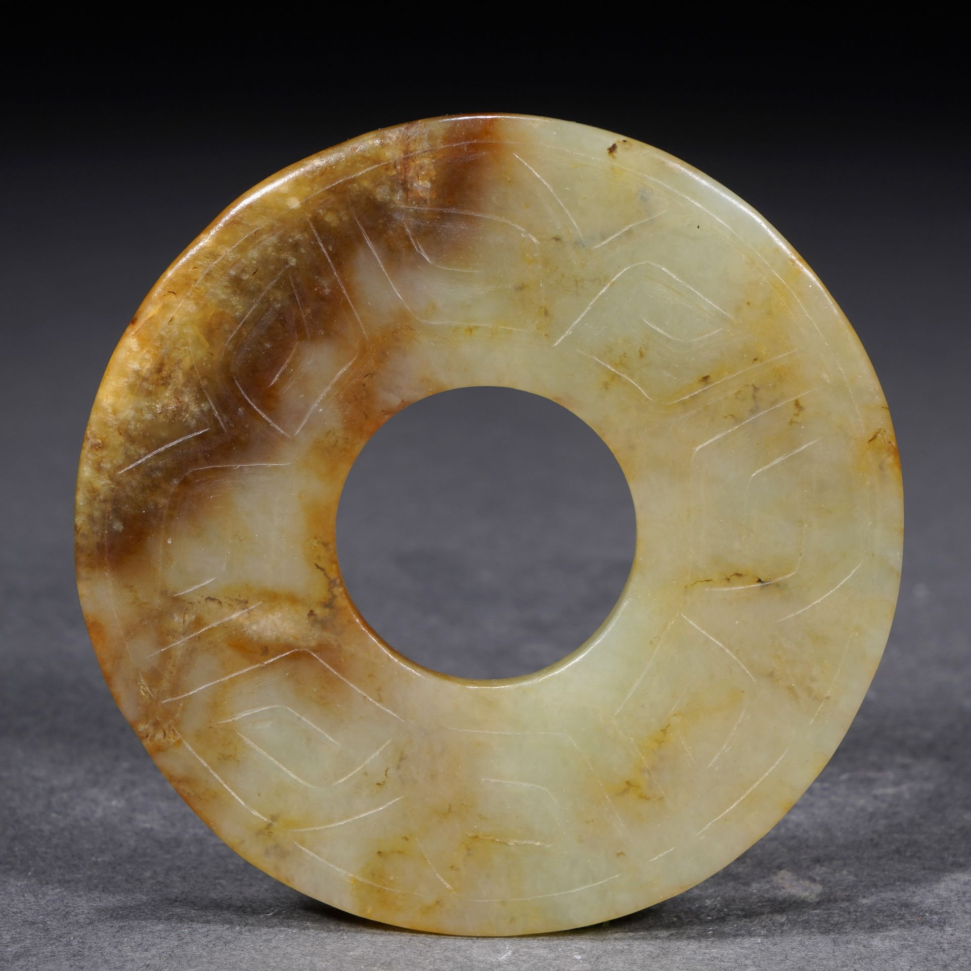 A Chinese Jade Disc Bi - Image 5 of 10