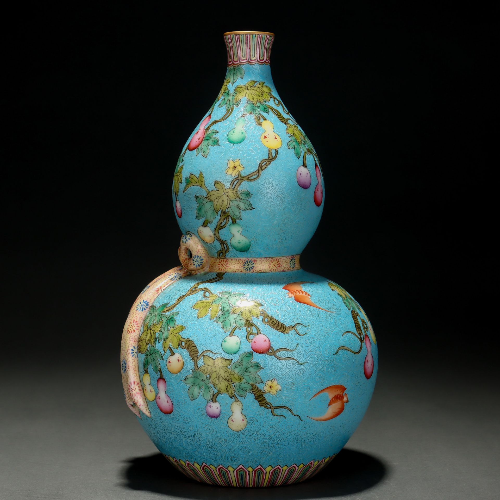 A Chinese Falangcai Double Gourds Vase - Image 4 of 9