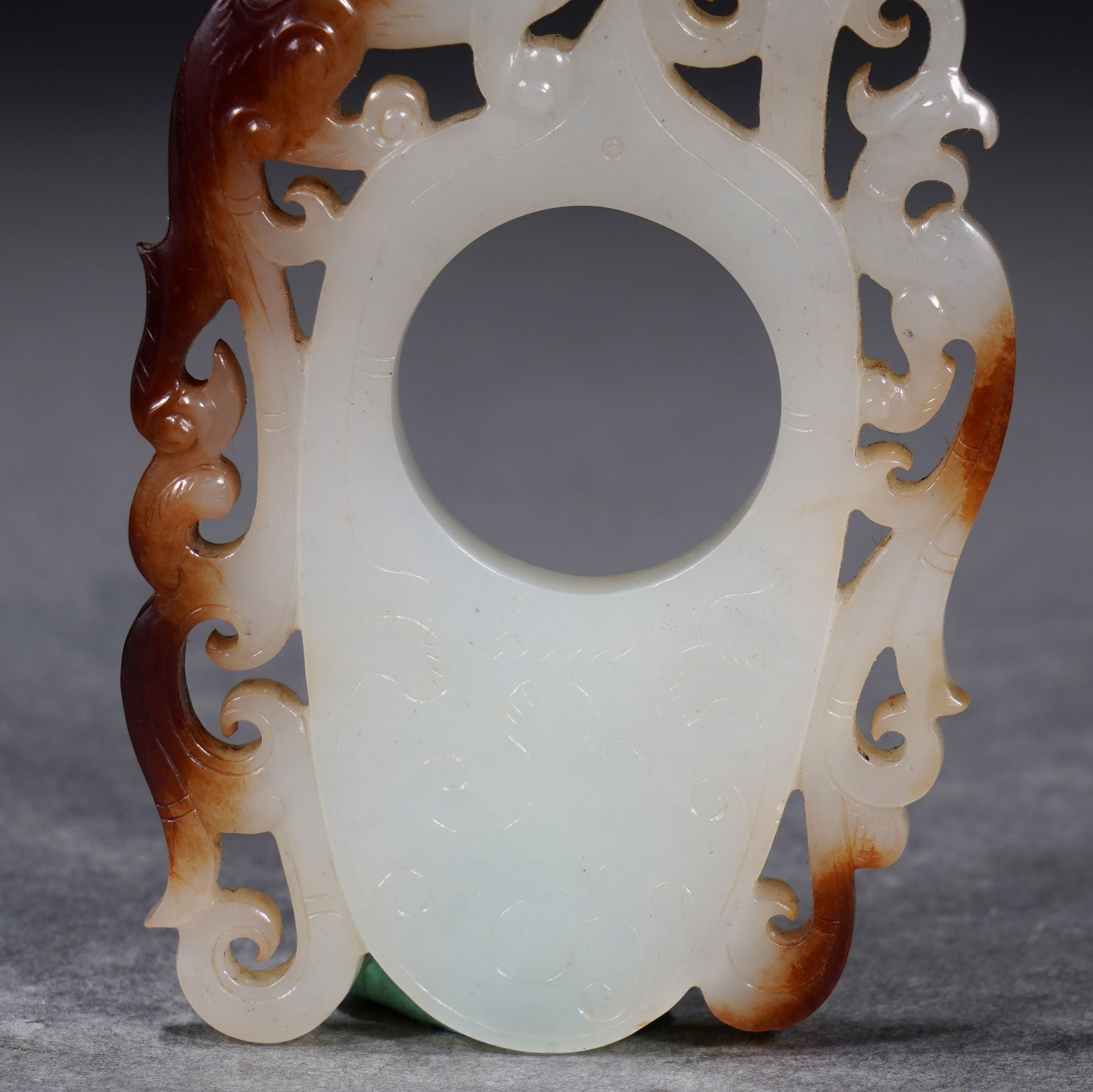 A Chinese Archaistic Jade Carving She - Image 8 of 11