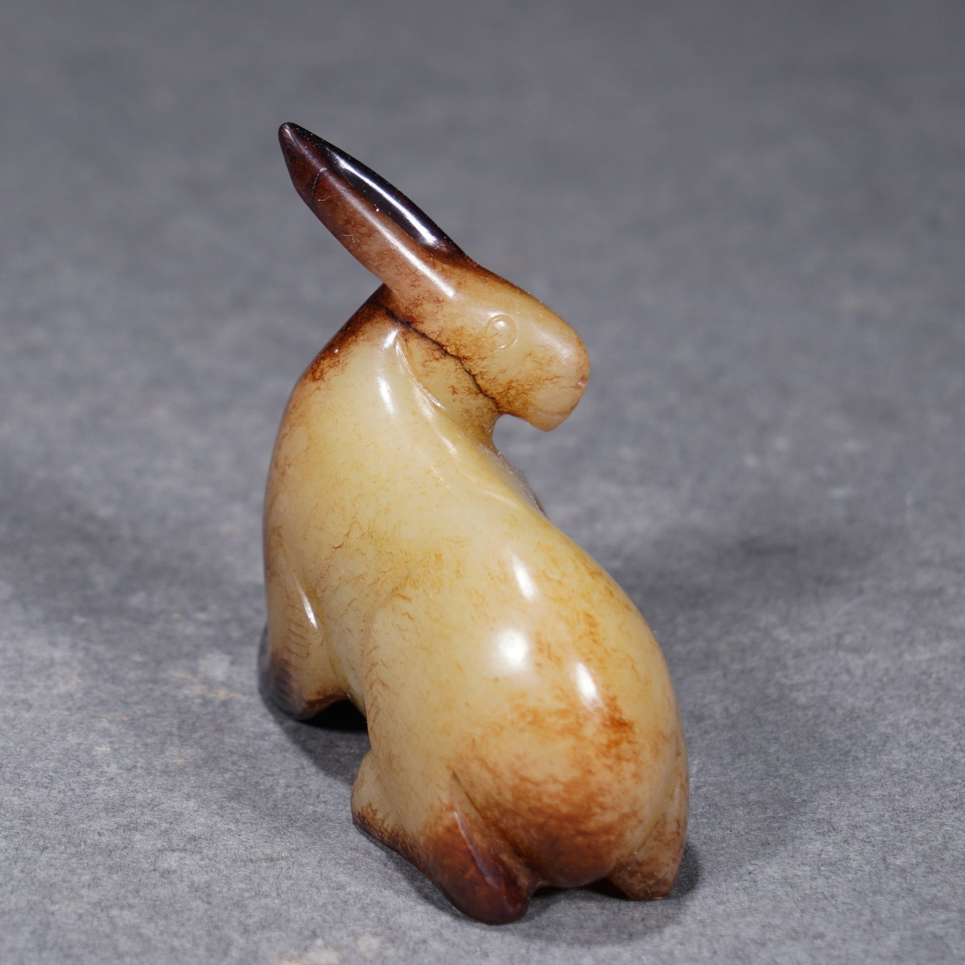 A Chinese Archaistic Jade Carving of Rabbit - Image 6 of 7