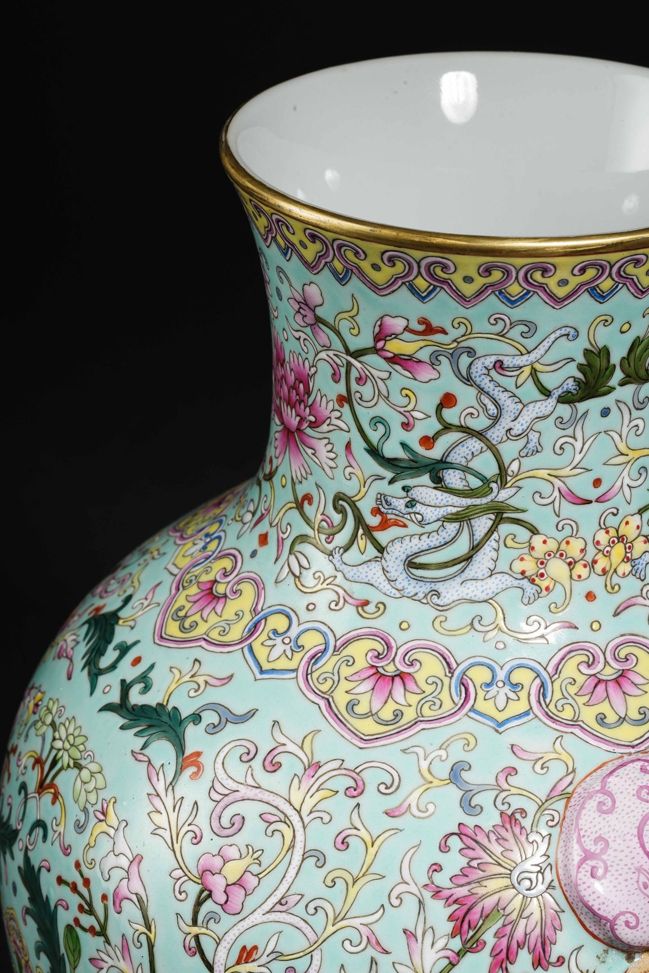 A Chinese Turquoise Ground and Famille Rose Vase with Double Handles - Image 6 of 15