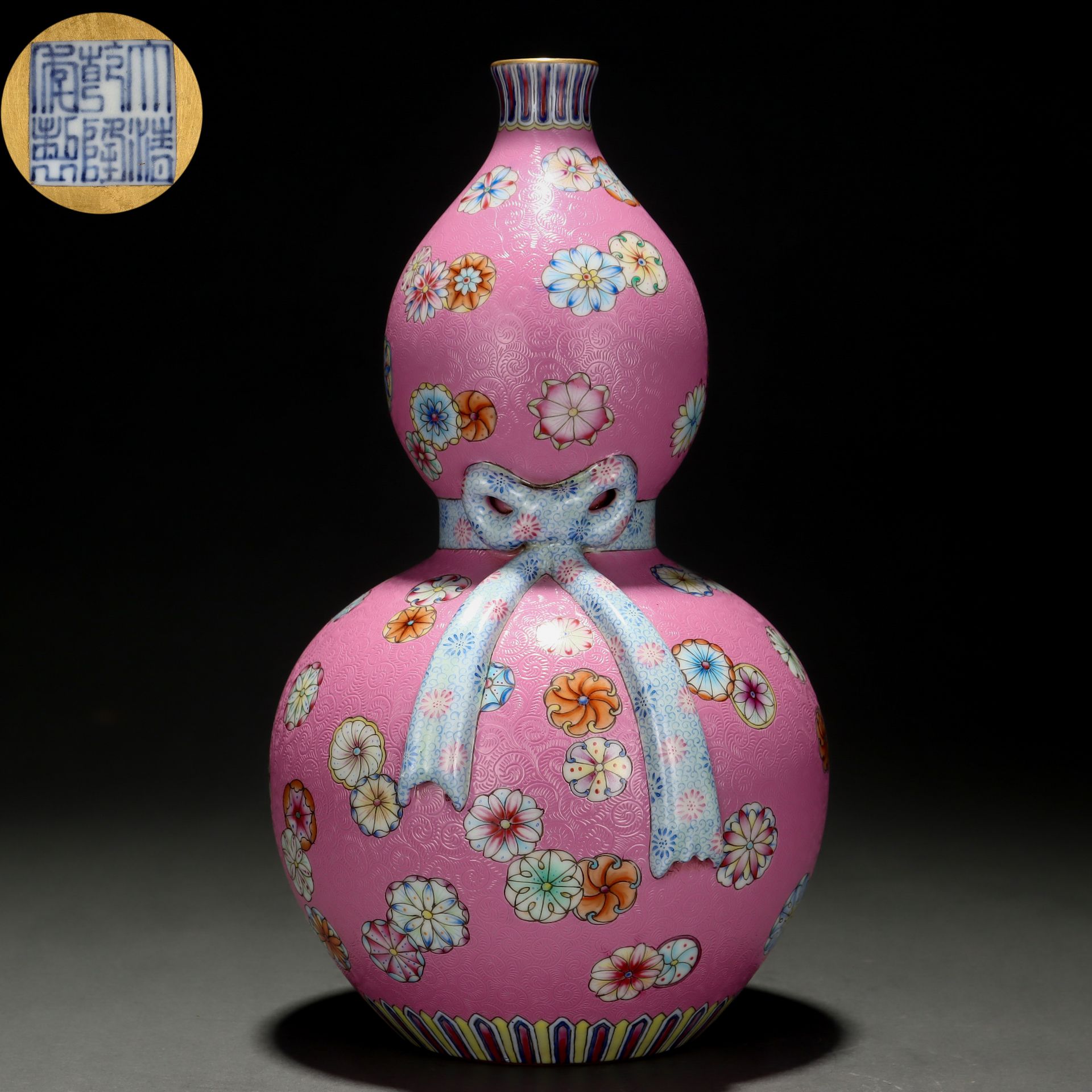 A Chinese Falangcai Double Gourds Vase